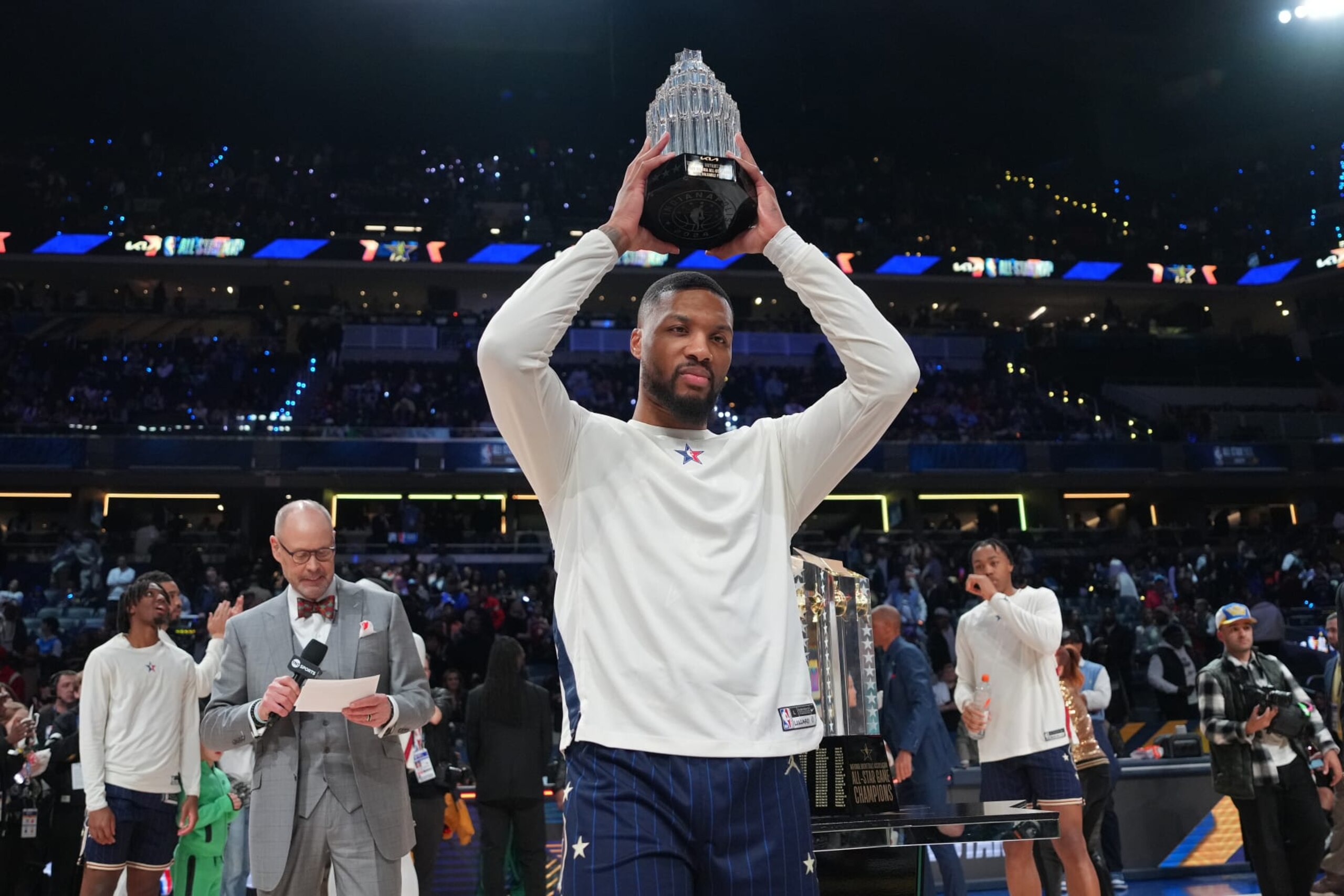 INDIANAPOLIS, IN - FEBRUARY 18: Damian Lillard #0 of the Eastern Conference celebrates with the Kobe Bryant Trophy after winning MVP during the NBA All-Star Game as part of NBA All-Star Weekend on Sunday, February 18, 2024 at Gainbridge Fieldhouse in Indianapolis, Indiana. NOTE TO USER: User expressly acknowledges and agrees that, by downloading and/or using this Photograph, user is consenting to the terms and conditions of the Getty Images License Agreement. Mandatory Copyright Notice: Copyright 2024 NBAE (Photo by Jesse D. Garrabrant/NBAE via Getty Images)
