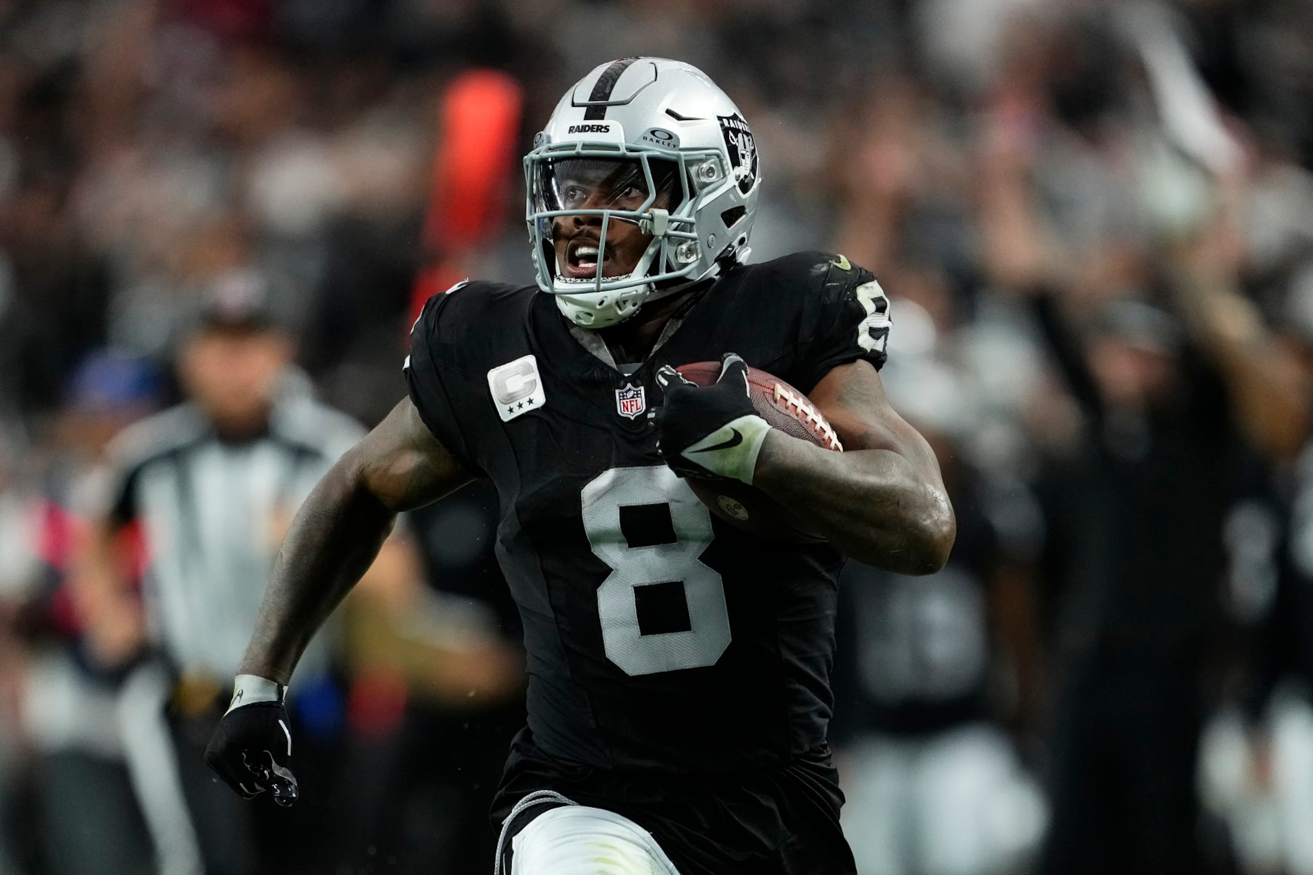 RB Josh Jacobs