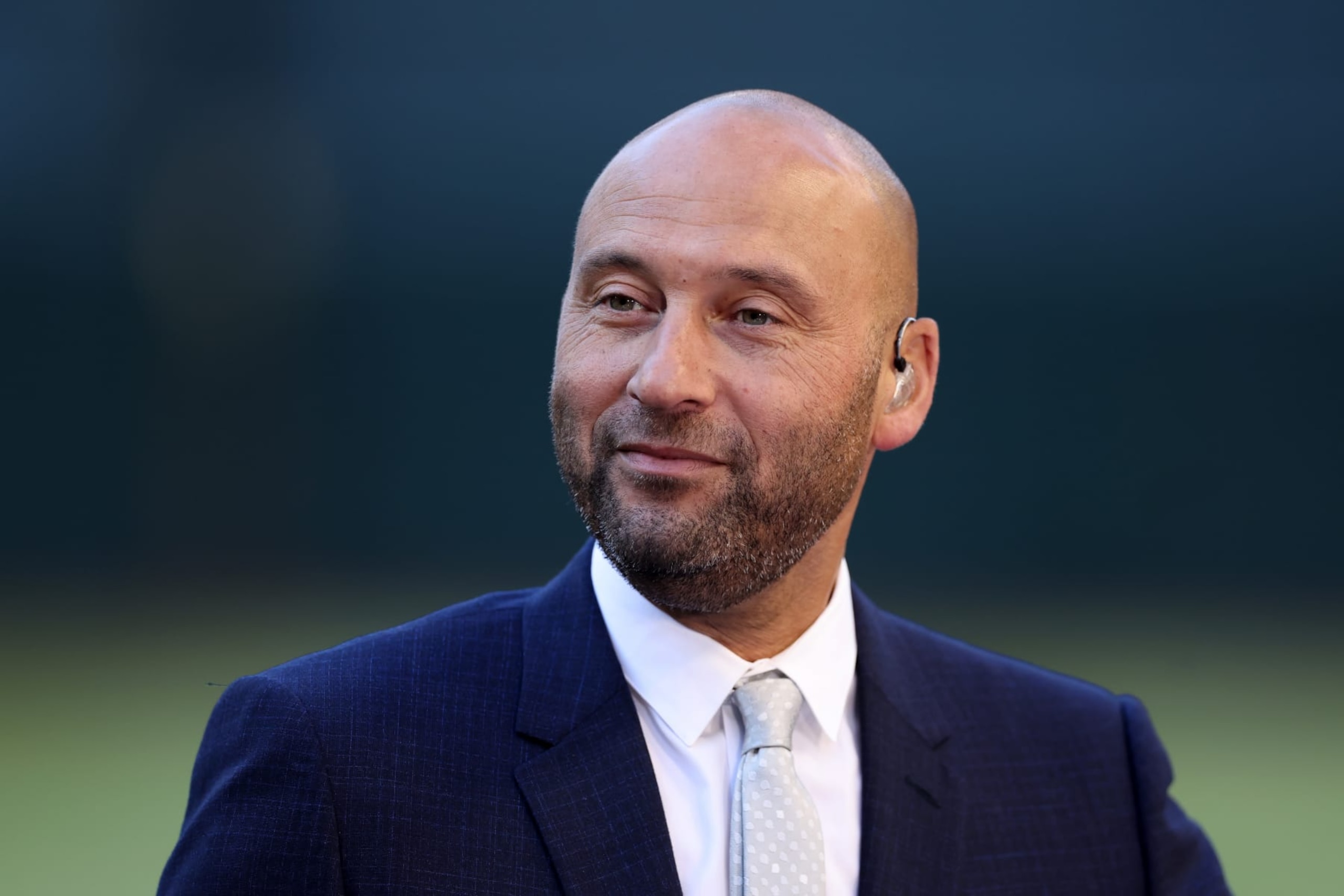 PHOENIX, ARIZONA - OCTOBER 30: Former member of the New York Yankees Derek Jeter commentates before Game Three of the World Series between the Texas Rangers and the Arizona Diamondbacks at Chase Field on October 30, 2023 in Phoenix, Arizona. (Photo by Christian Petersen/Getty Images)
