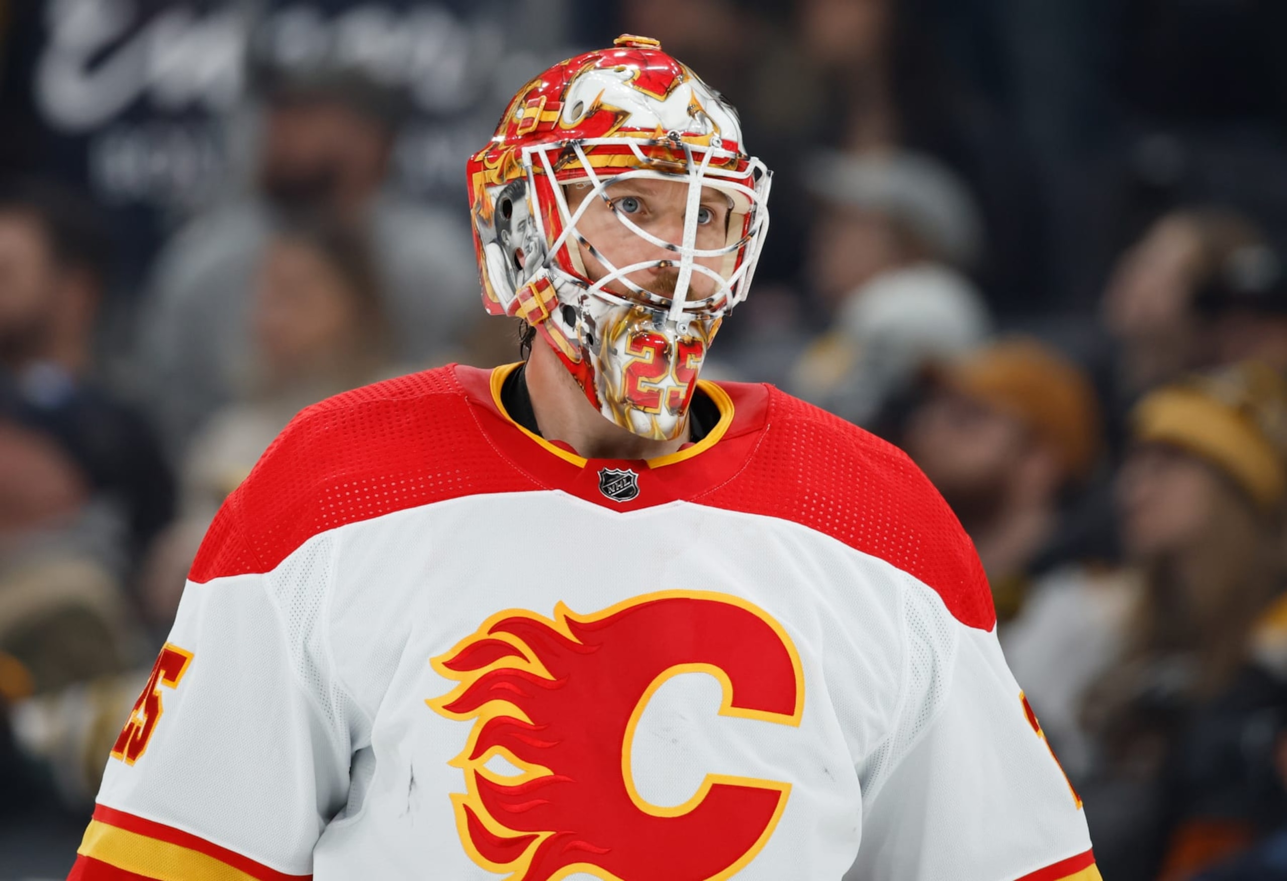 BOSTON, MASSACHUSETTS - FEBRUARY 6: Jacob Markstrom #25 of the Calgary Flames tends goal against the Boston Bruins during the first period at the TD Garden on February 6, 2024 in Boston, Massachusetts. The Flames won 4-1. (Photo by Richard T Gagnon/Getty Images)