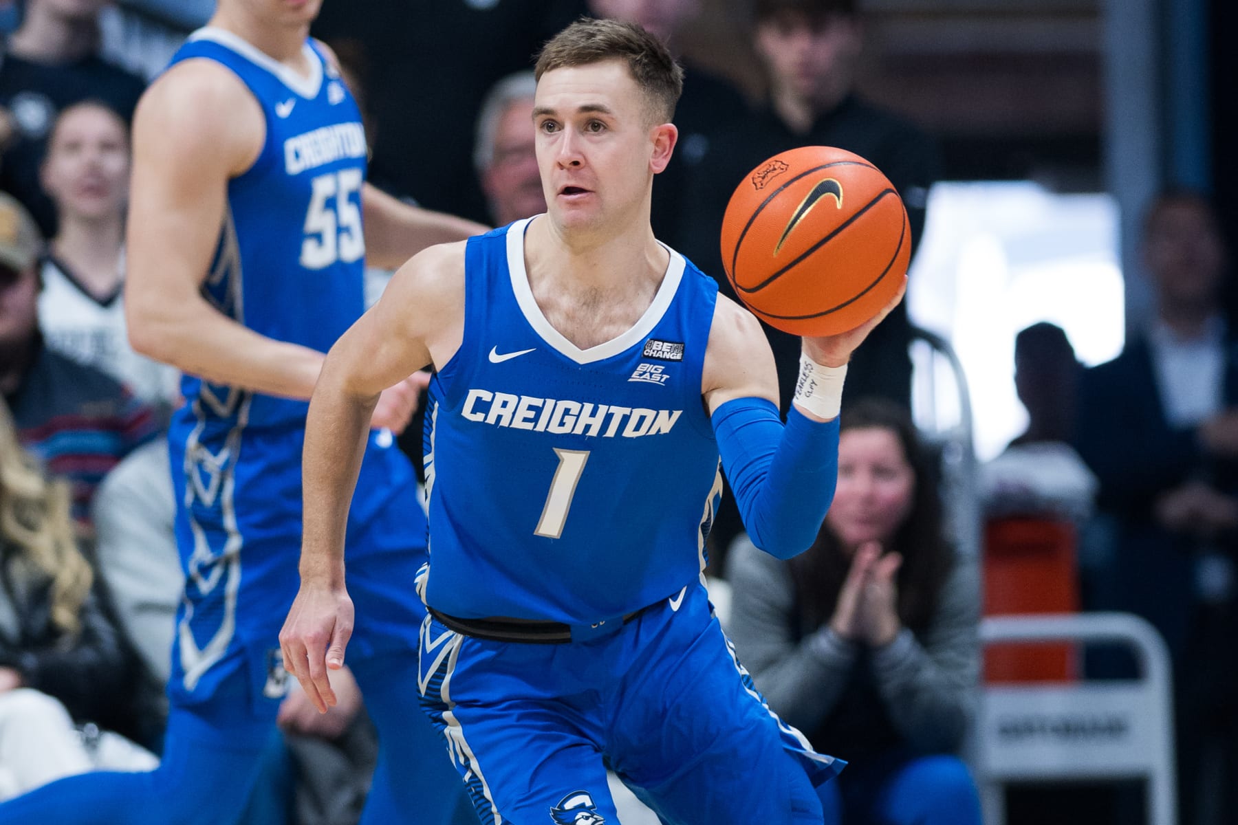 INDIANAPOLIS, IN - FEBRUARY 17: Creighton Bluejays guard Steven Ashworth (1) passes to a teammate during the men's college basketball game between the Butler Bulldogs and Creighton Bluejays on February 17, 2024, at Hinkle Fieldhouse in Indianapolis, IN. (Photo by Zach Bolinger/Icon Sportswire via Getty Images)