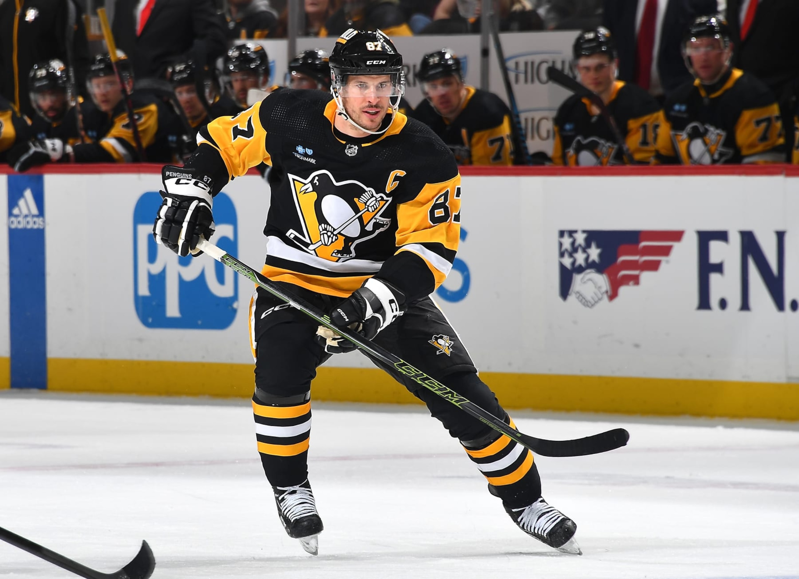 PITTSBURGH, PA - FEBRUARY 14:  Sidney Crosby #87 of the Pittsburgh Penguins skates against the Florida Panthers at PPG PAINTS Arena on February 14, 2024 in Pittsburgh, Pennsylvania. (Photo by Joe Sargent/NHLI via Getty Images)