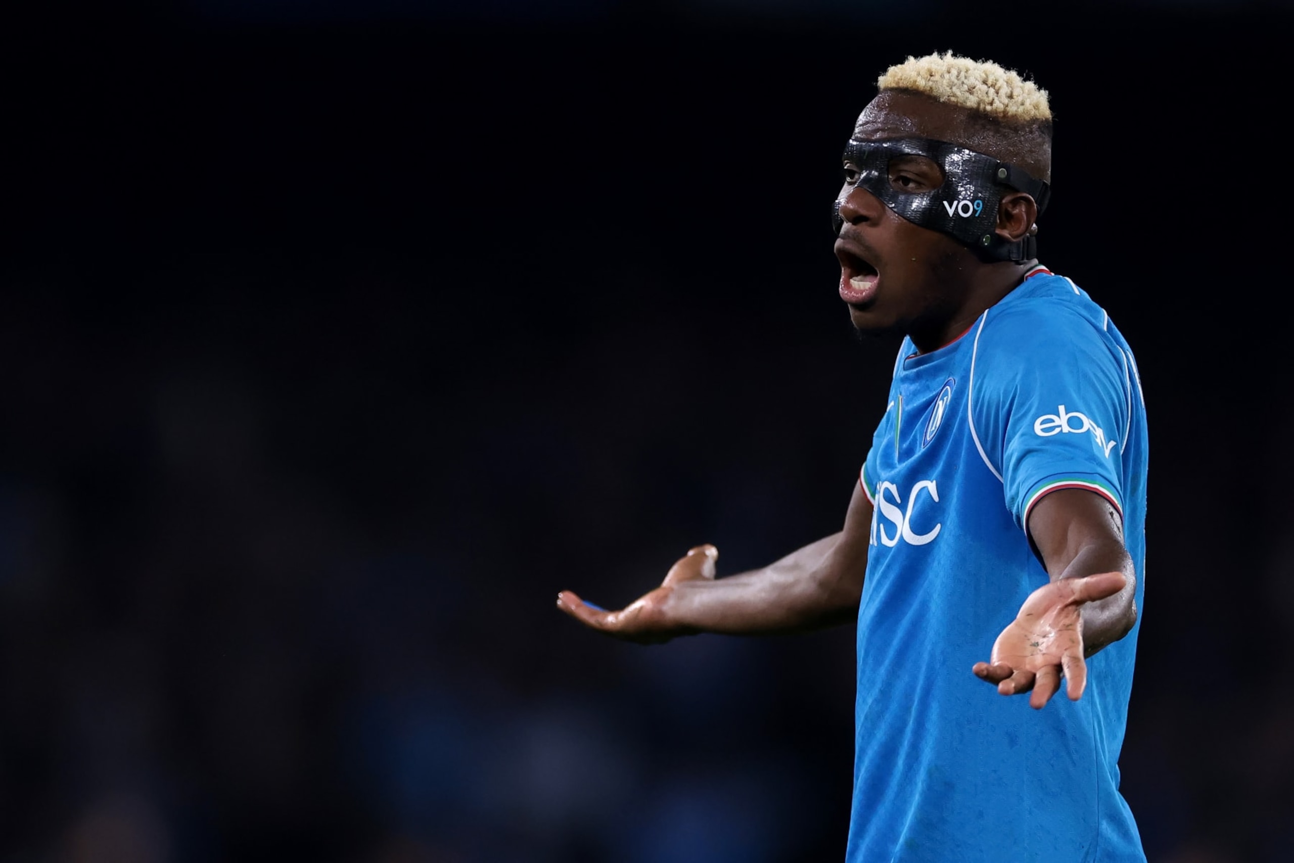 NAPLES, ITALY - FEBRUARY 21: Victor Osimhen of SSC Napoli reacts during the UEFA Champions League 2023/24 round of 16 first leg match between SSC Napoli and FC Barcelona at Stadio Diego Armando Maradona on February 21, 2024 in Naples, Italy. (Photo by Jonathan Moscrop/Getty Images)