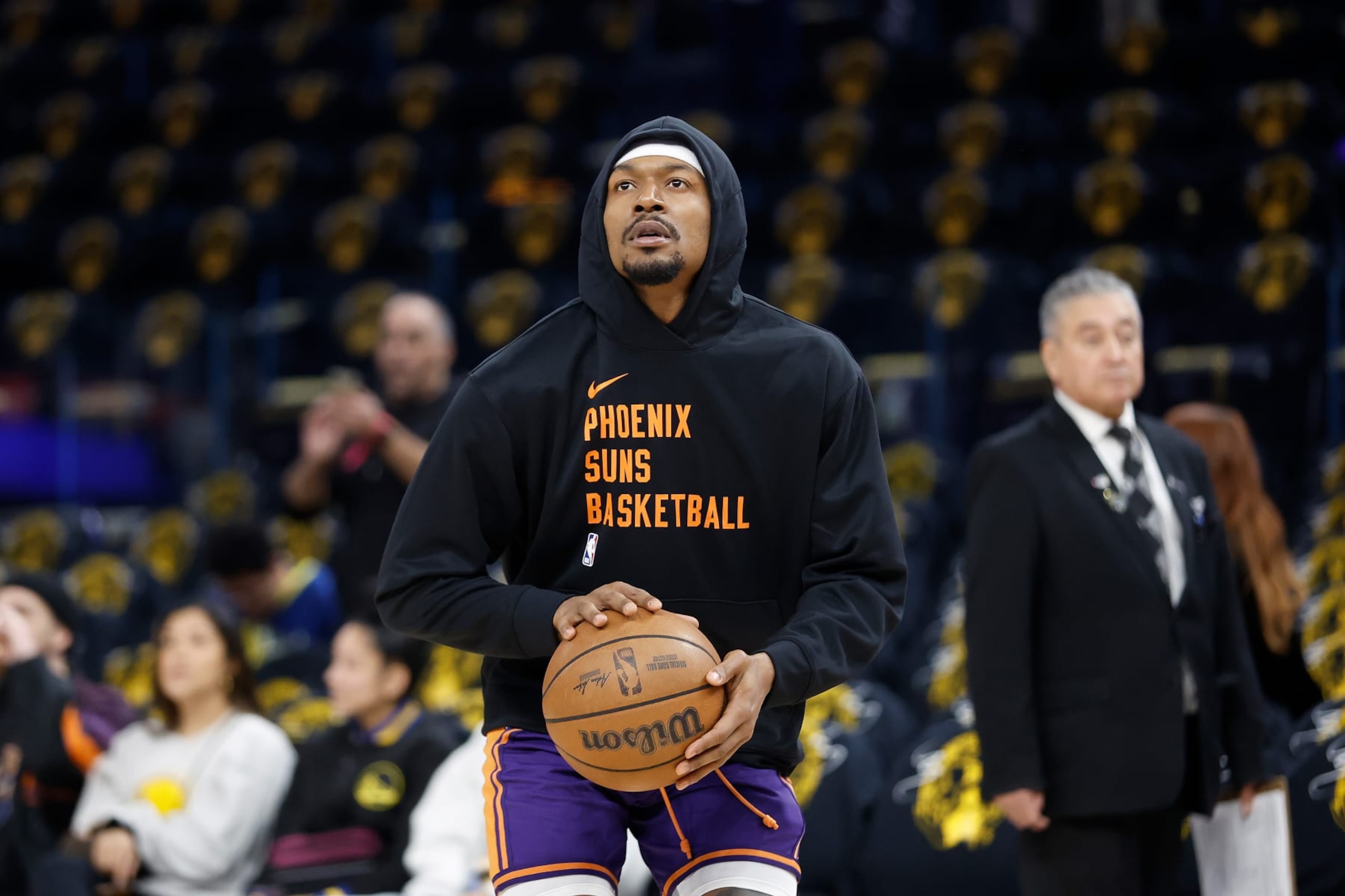 SAN FRANCISCO, CALIFORNIA - FEBRUARY 10: Bradley Beal #3 of the Phoenix Suns warms up before the game against the Golden State Warriors at Chase Center on February 10, 2024 in San Francisco, California. NOTE TO USER: User expressly acknowledges and agrees that, by downloading and or using this photograph, User is consenting to the terms and conditions of the Getty Images License Agreement. (Photo by Lachlan Cunningham/Getty Images) SAN FRANCISCO, CALIFORNIA - FEBRUARY 10: Bradley Beal #3 of the Phoenix Suns warms up before the game against the Golden State Warriors at Chase Center on February 10, 2024 in San Francisco, California. NOTE TO USER: User expressly acknowledges and agrees that, by downloading and or using this photograph, User is consenting to the terms and conditions of the Getty Images License Agreement. (Photo by Lachlan Cunningham/Getty Images)