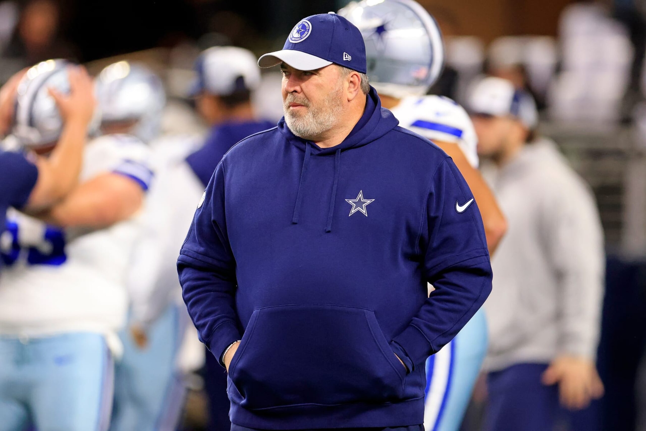 ARLINGTON, TEXAS - JANUARY 14: Head coach Mike McCarthy of the Dallas Cowboys watches action prior to the NFC Wild Card Playoff game against the Green Bay Packers at AT&T Stadium on January 14, 2024 in Arlington, Texas. (Photo by Ron Jenkins/Getty Images) ARLINGTON, TEXAS - JANUARY 14: Head coach Mike McCarthy of the Dallas Cowboys watches action prior to the NFC Wild Card Playoff game against the Green Bay Packers at AT&T Stadium on January 14, 2024 in Arlington, Texas. (Photo by Ron Jenkins/Getty Images)