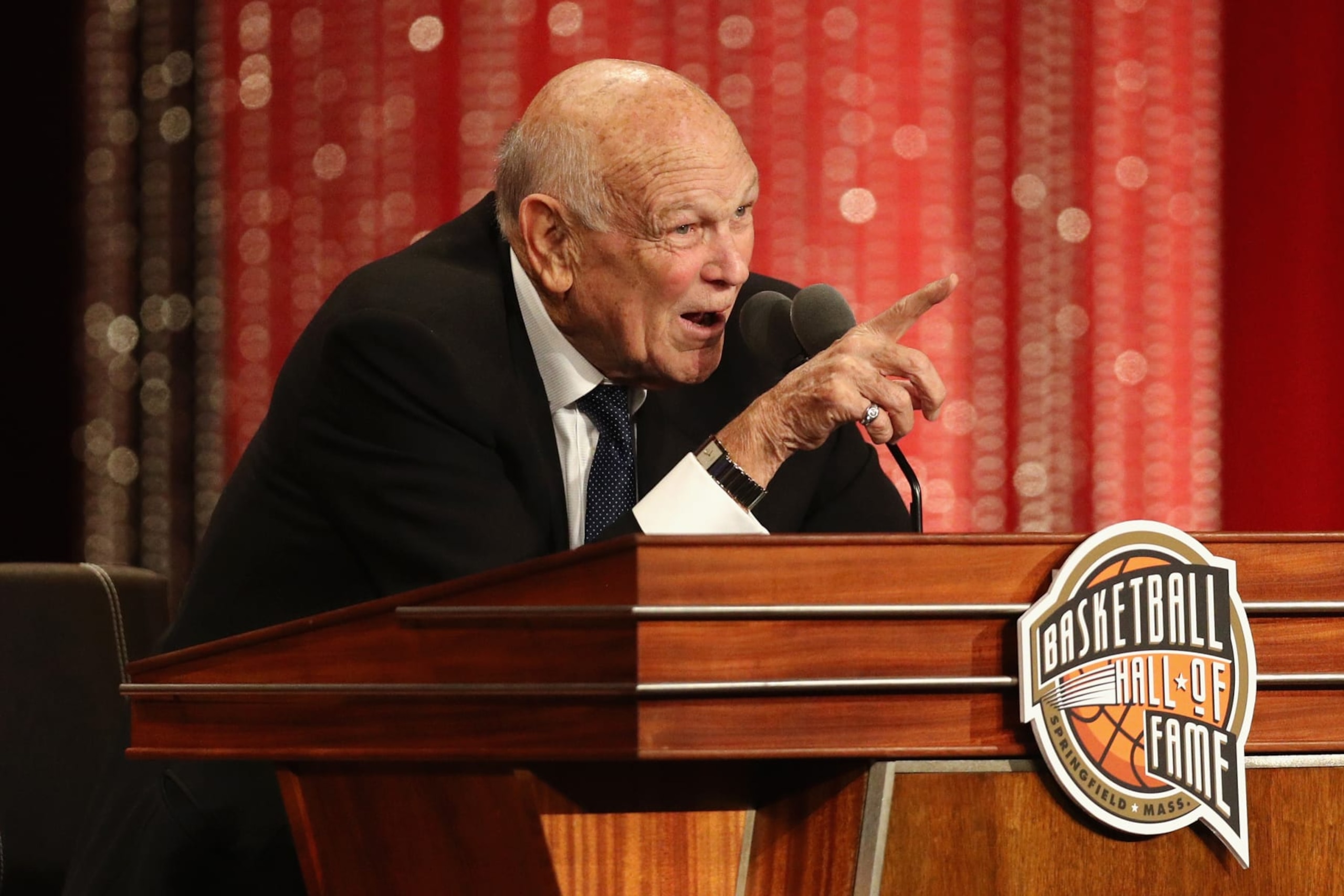 SPRINGFIELD, MA - SEPTEMBER 07:  Naismith Memorial Basketball Hall of Fame Class of 2018 enshrinee Charles Grice 'Lefty' Driesell speaks during the 2018 Basketball Hall of Fame Enshrinement Ceremony at Symphony Hall on September 7, 2018 in Springfield, Massachusetts.  (Photo by Maddie Meyer/Getty Images)