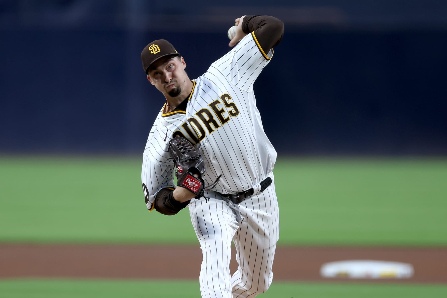 SAN DIEGO, CALIFORNIA - SEPTEMBER 19: Blake Snell #4 of the San Diego Padres pitches during the first inning of a game against the Colorado Rockies at PETCO Park on September 19, 2023 in San Diego, California. (Photo by Sean M. Haffey/Getty Images)