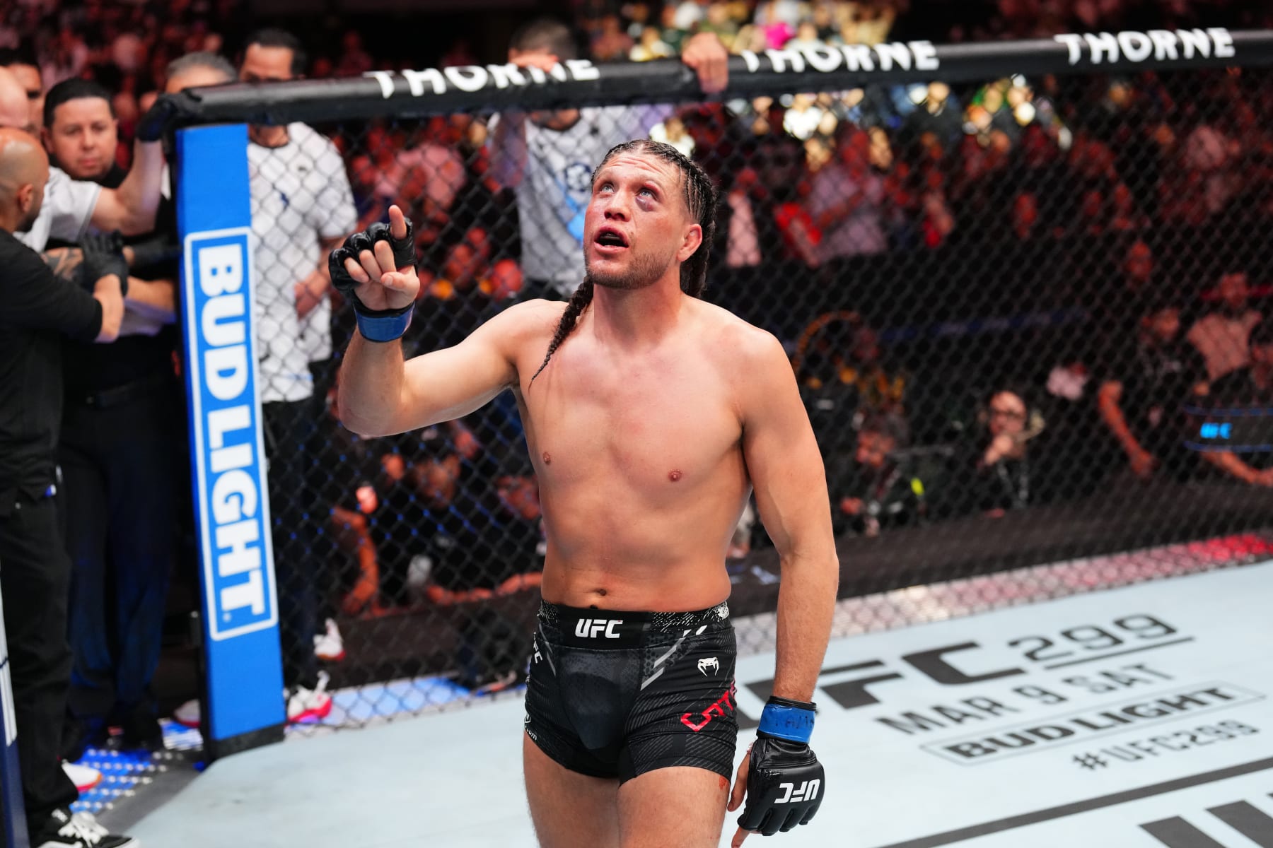 Brian Ortega celebrates his win over Yair Rodriguez