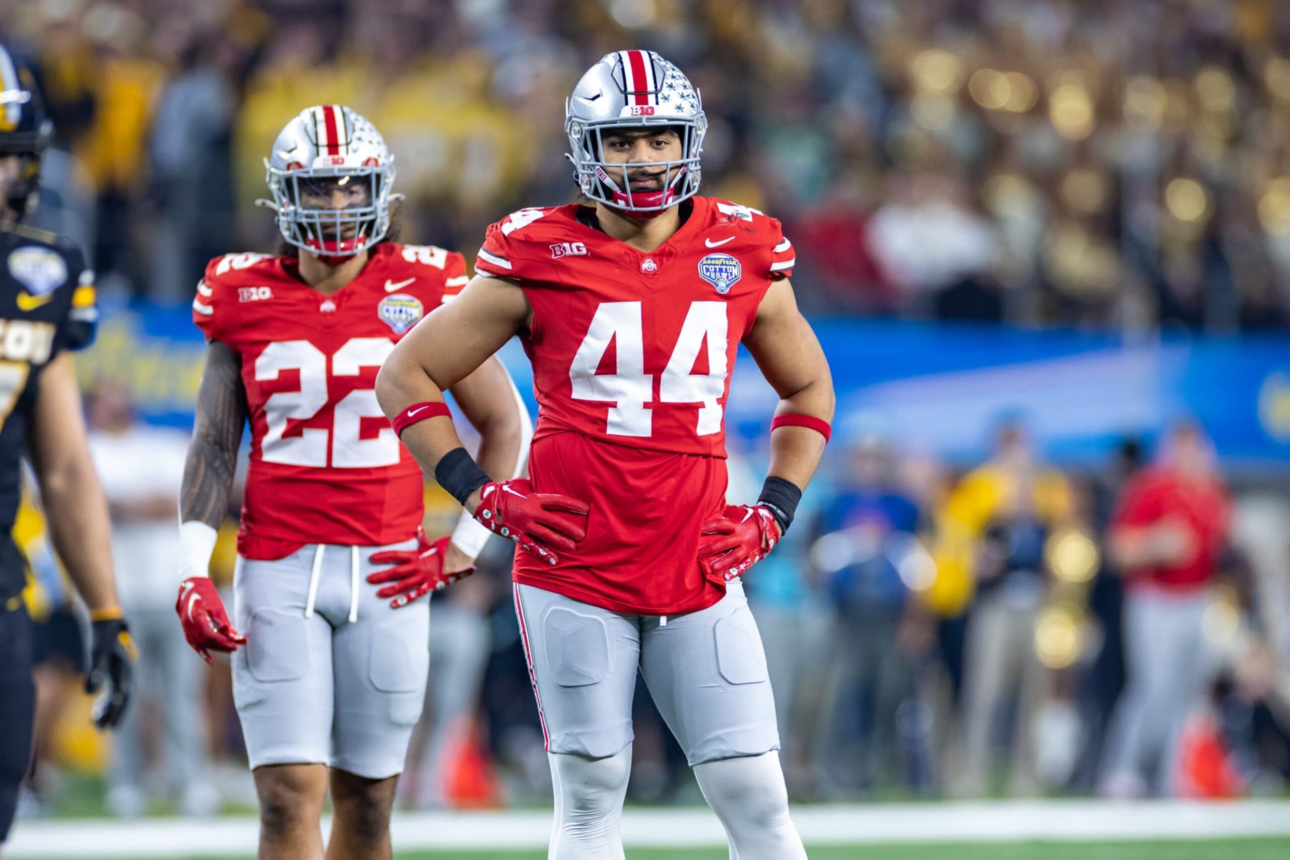 Ohio State Buckeyes defensive end JT Tuimoloau