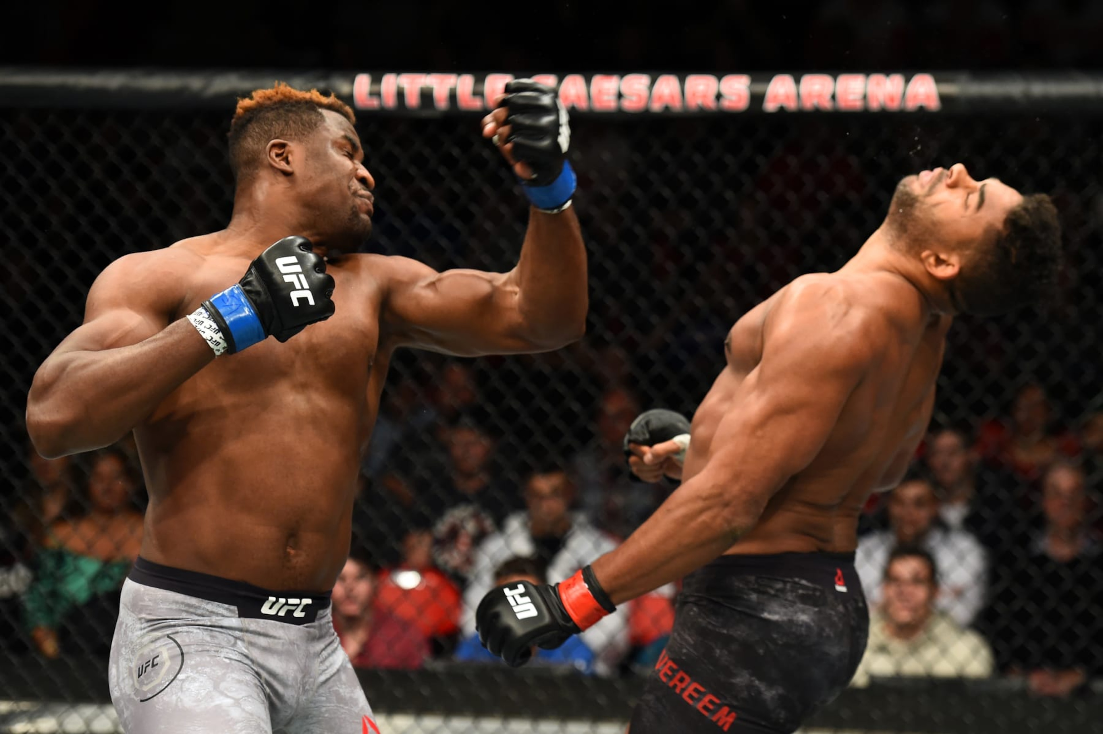 Francis Ngannou knocks out Alistair Overeem Francis Ngannou knocks out Alistair Overeem