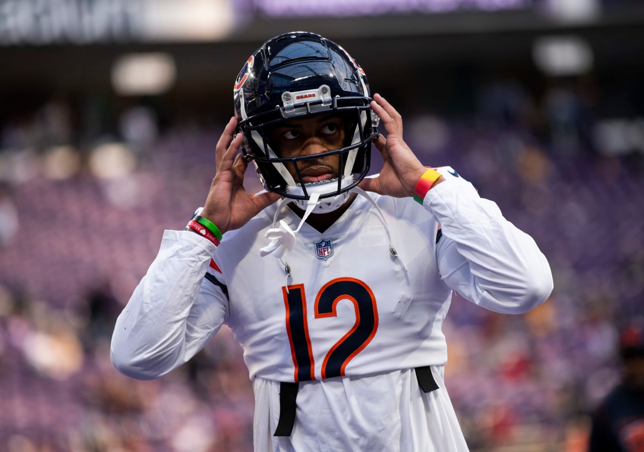 MINNEAPOLIS, MN - JANUARY 09: Allen Robinson #12 of the Chicago Bears heads to the locker room before the game against the Minnesota Vikings at U.S. Bank Stadium on January 9, 2022 in Minneapolis, Minnesota. (Photo by Stephen Maturen/Getty Images) MINNEAPOLIS, MN - JANUARY 09: Allen Robinson #12 of the Chicago Bears heads to the locker room before the game against the Minnesota Vikings at U.S. Bank Stadium on January 9, 2022 in Minneapolis, Minnesota. (Photo by Stephen Maturen/Getty Images)