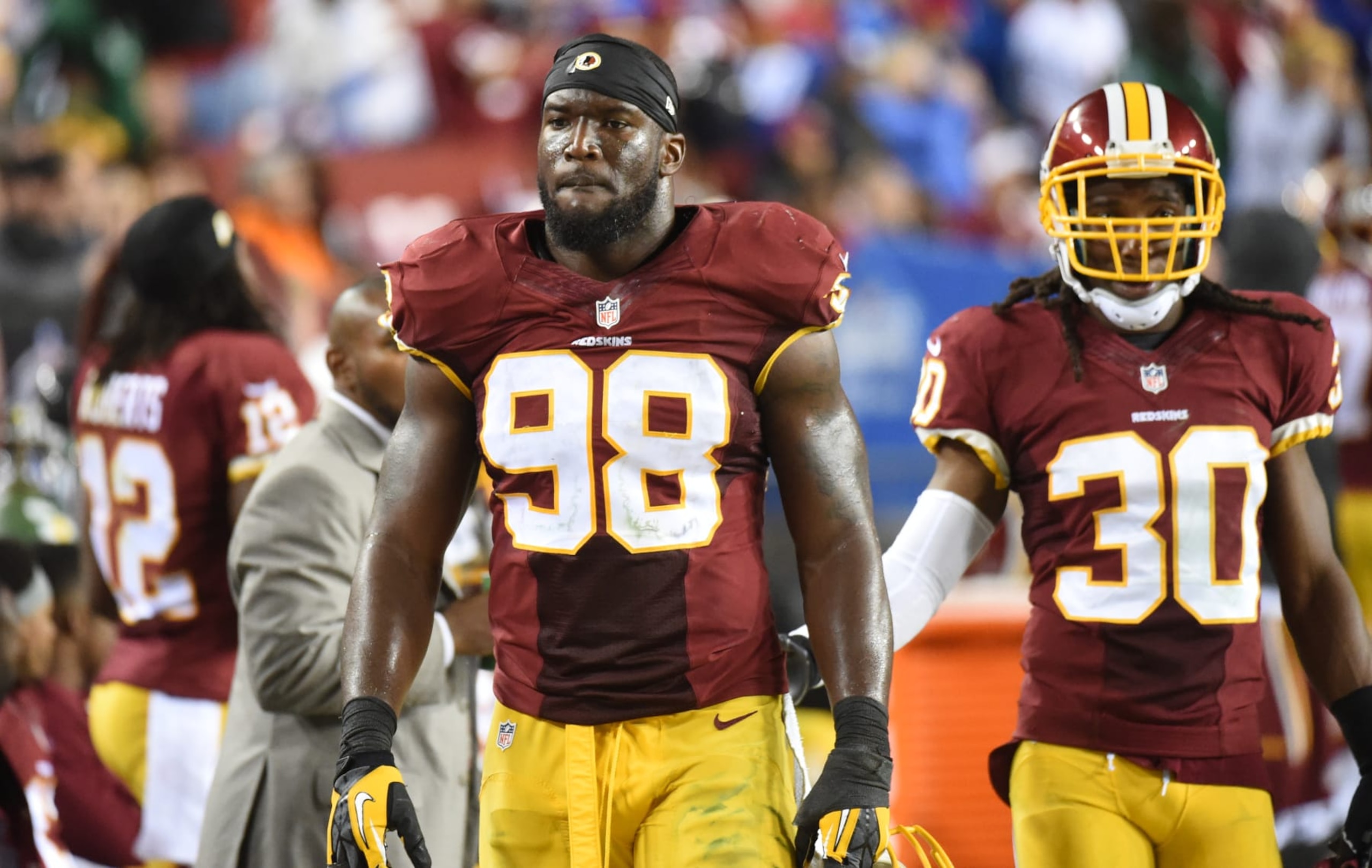 LANDOVER, MD. September 25: Washington Redskins outside linebacker Brian Orakpo (98) leaves the field during fourth quarter action against the New York Giants at FedEx field on September 25, 2014 in Landover, MD. (Photo by Jonathan Newton / The Washington Post via Getty Images) LANDOVER, MD. September 25: Washington Redskins outside linebacker Brian Orakpo (98) leaves the field during fourth quarter action against the New York Giants at FedEx field on September 25, 2014 in Landover, MD. (Photo by Jonathan Newton / The Washington Post via Getty Images)