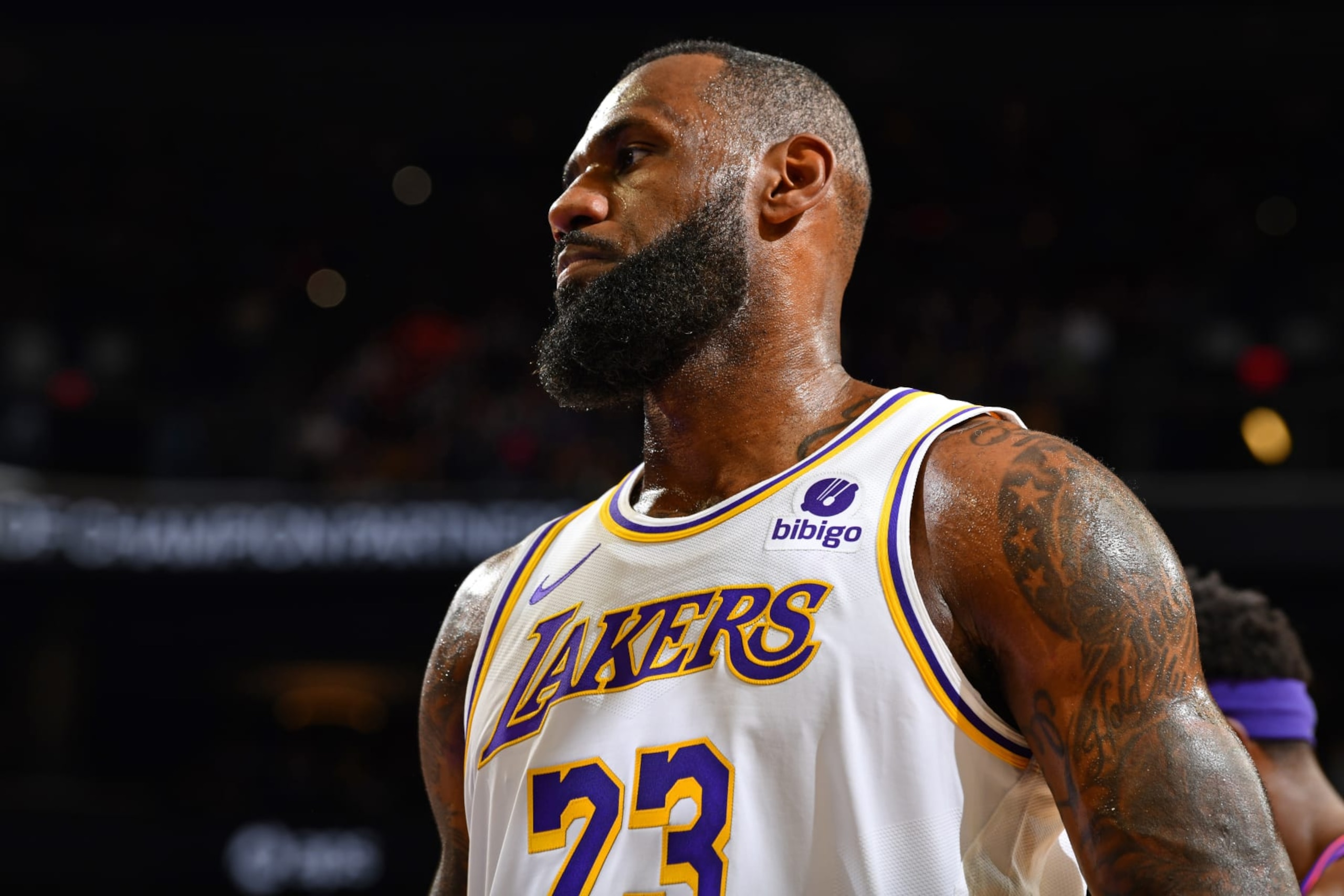 PHOENIX, AZ - FEBRUARY 25: LeBron James #23 of the Los Angeles Lakers looks on during the game against the Phoenix Suns on February 25, 2024 at Footprint Center in Phoenix, Arizona. NOTE TO USER: User expressly acknowledges and agrees that, by downloading and or using this photograph, user is consenting to the terms and conditions of the Getty Images License Agreement. Mandatory Copyright Notice: Copyright 2024 NBAE (Photo by Barry Gossage/NBAE via Getty Images)