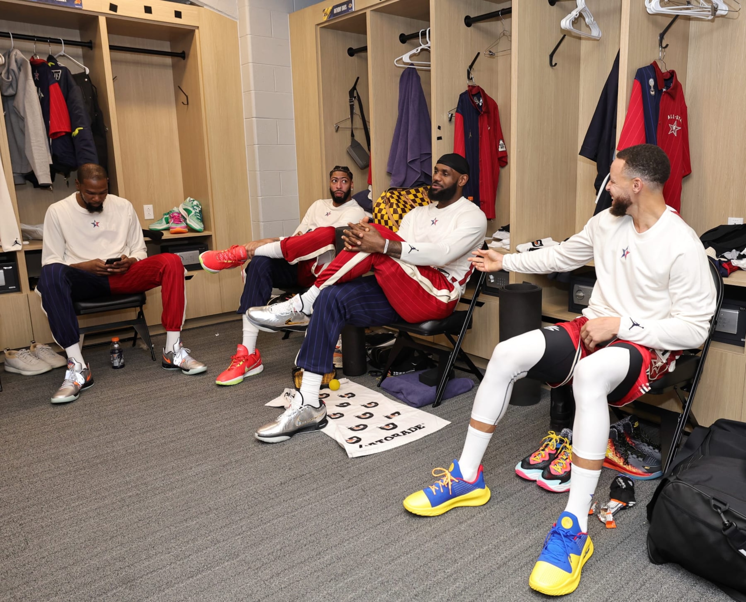 INDIANAPOLIS, IN - FEBRUARY 18: Kevin Durant #35, Anthony Davis #3, LeBron James #23, and Stephen Curry #30 of the Western Conference before the game against the Eastern Conference during the NBA All-Star Game as part of NBA All-Star Weekend on Sunday, February 18, 2024 at Gainbridge Fieldhouse in Indianapolis, Indiana. NOTE TO USER: User expressly acknowledges and agrees that, by downloading and/or using this Photograph, user is consenting to the terms and conditions of the Getty Images License Agreement. Mandatory Copyright Notice: Copyright 2024 NBAE (Photo by Jim Poorten/NBAE via Getty Images) INDIANAPOLIS, IN - FEBRUARY 18: Kevin Durant #35, Anthony Davis #3, LeBron James #23, and Stephen Curry #30 of the Western Conference before the game against the Eastern Conference during the NBA All-Star Game as part of NBA All-Star Weekend on Sunday, February 18, 2024 at Gainbridge Fieldhouse in Indianapolis, Indiana. NOTE TO USER: User expressly acknowledges and agrees that, by downloading and/or using this Photograph, user is consenting to the terms and conditions of the Getty Images License Agreement. Mandatory Copyright Notice: Copyright 2024 NBAE (Photo by Jim Poorten/NBAE via Getty Images)