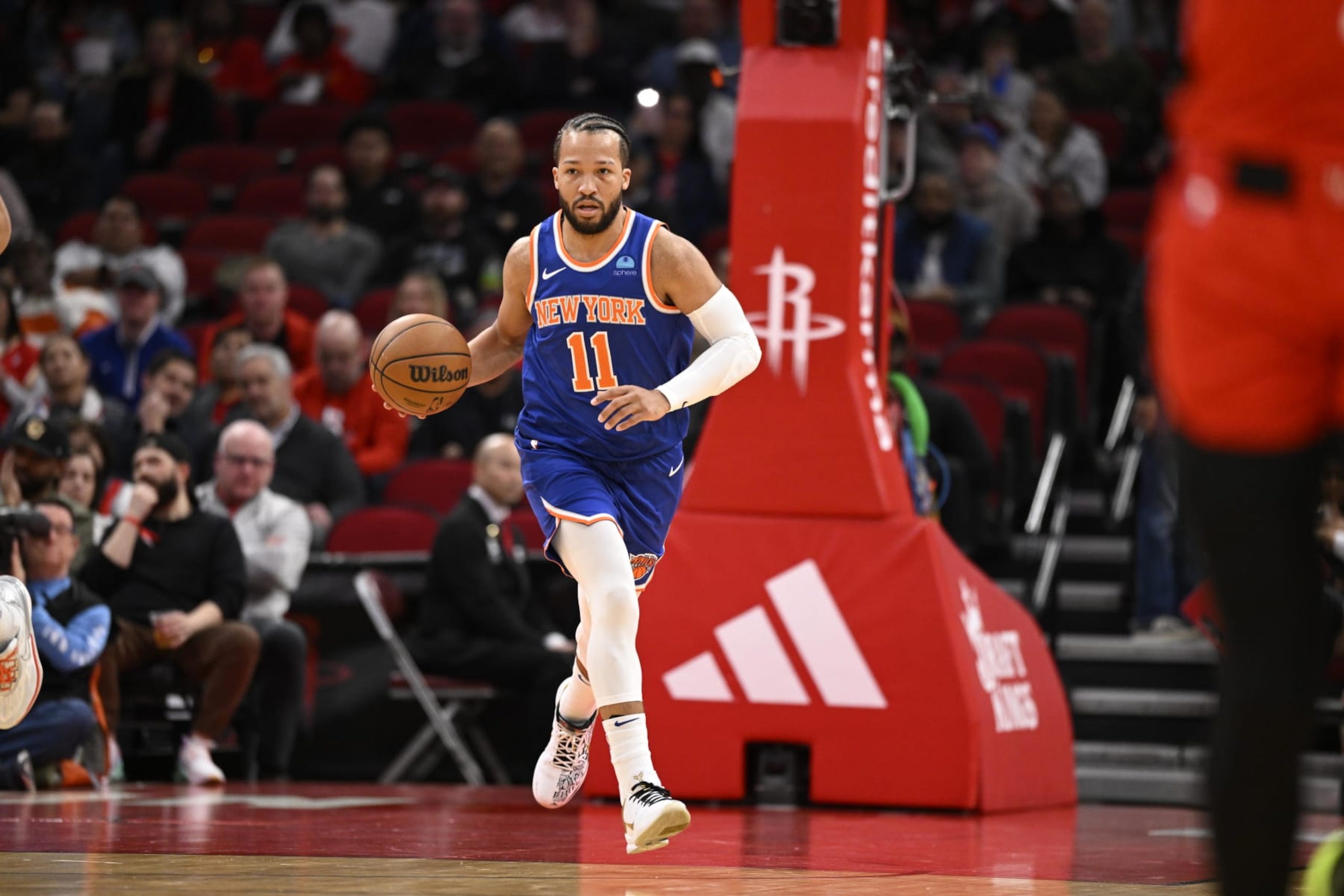 Basketball: New York Knicks  Jalen Brunson (11) in action, dribbles vs Houston Rockets during a game at Toyota Center. 
Houston, TX 2/12/2024
CREDIT: Greg Nelson (Photo by Greg Nelson/Sports Illustrated via Getty Images) 
(Set Number: X164499 TK1)