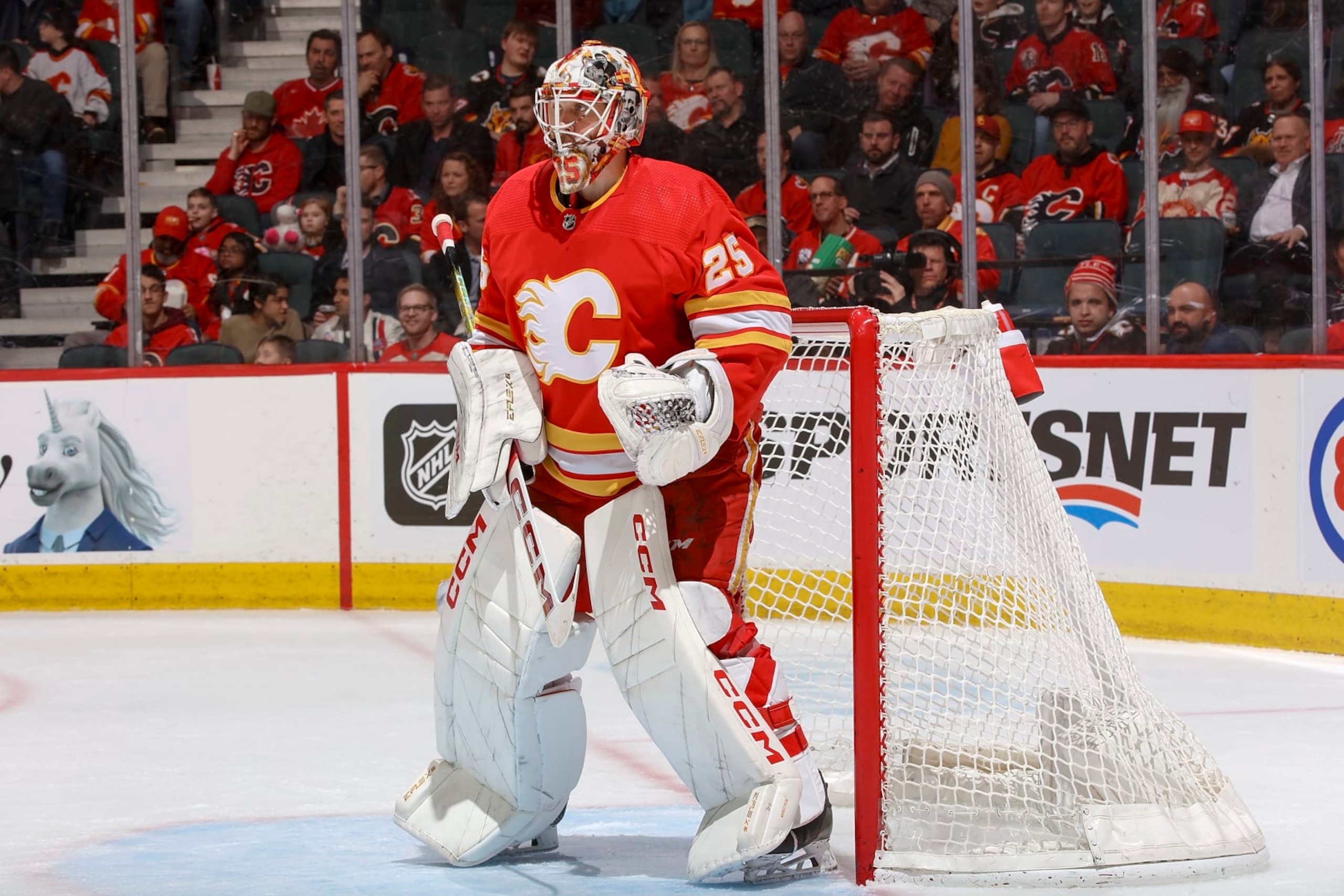 CALGARY, AB - FEBRUARY 27: Jacob Markstrom #25 of the Calgary Flames stands tall in net against the Los Angeles Kings at Scotiabank on February 27, 2024 in Calgary, Alberta, Canada. (Photo by Gerry Thomas/NHLI via Getty Images)