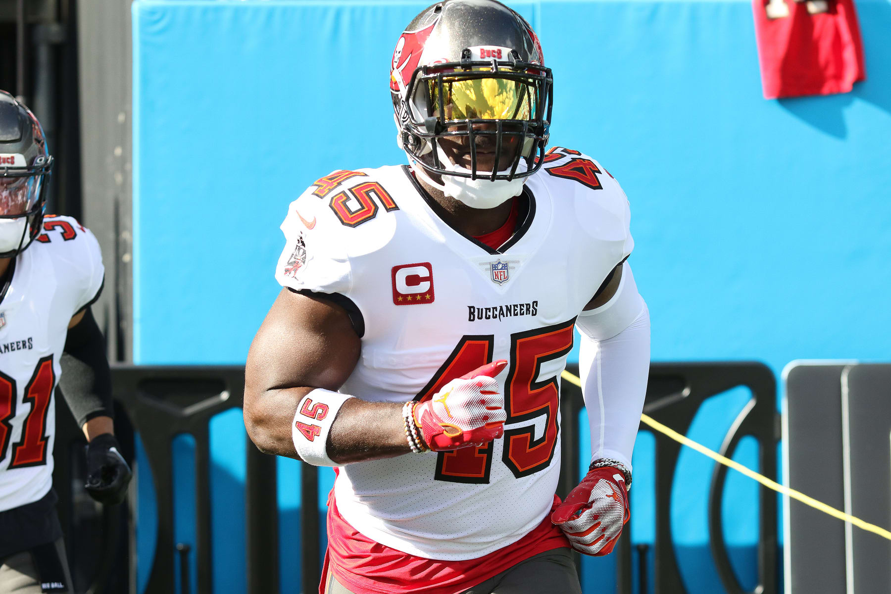CHARLOTTE, NC - JANUARY 07: Tampa Bay Buccaneers linebacker Devin White (45) during an NFL football game between the Tampa Bay Buccaneers and the Carolina Panthers on January 7, 2024 at Bank of America Stadium in Charlotte, N.C. (Photo by John Byrum/Icon Sportswire via Getty Images)