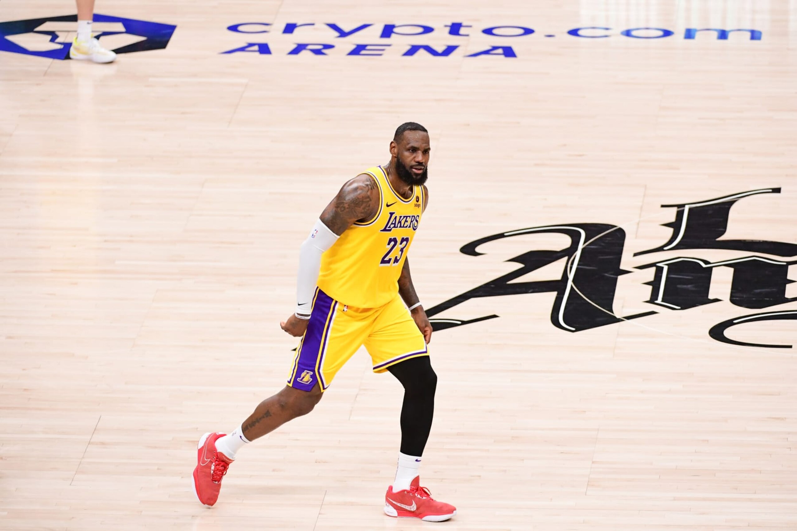 LOS ANGELES, CA - FEBRUARY 28:  LeBron James #23 of the Los Angeles Lakers looks on during the game on February 28, 2024 at Crypto.Com Arena in Los Angeles, California. NOTE TO USER: User expressly acknowledges and agrees that, by downloading and/or using this Photograph, user is consenting to the terms and conditions of the Getty Images License Agreement. Mandatory Copyright Notice: Copyright 2024 NBAE (Photo by Adam Pantozzi/NBAE via Getty Images)