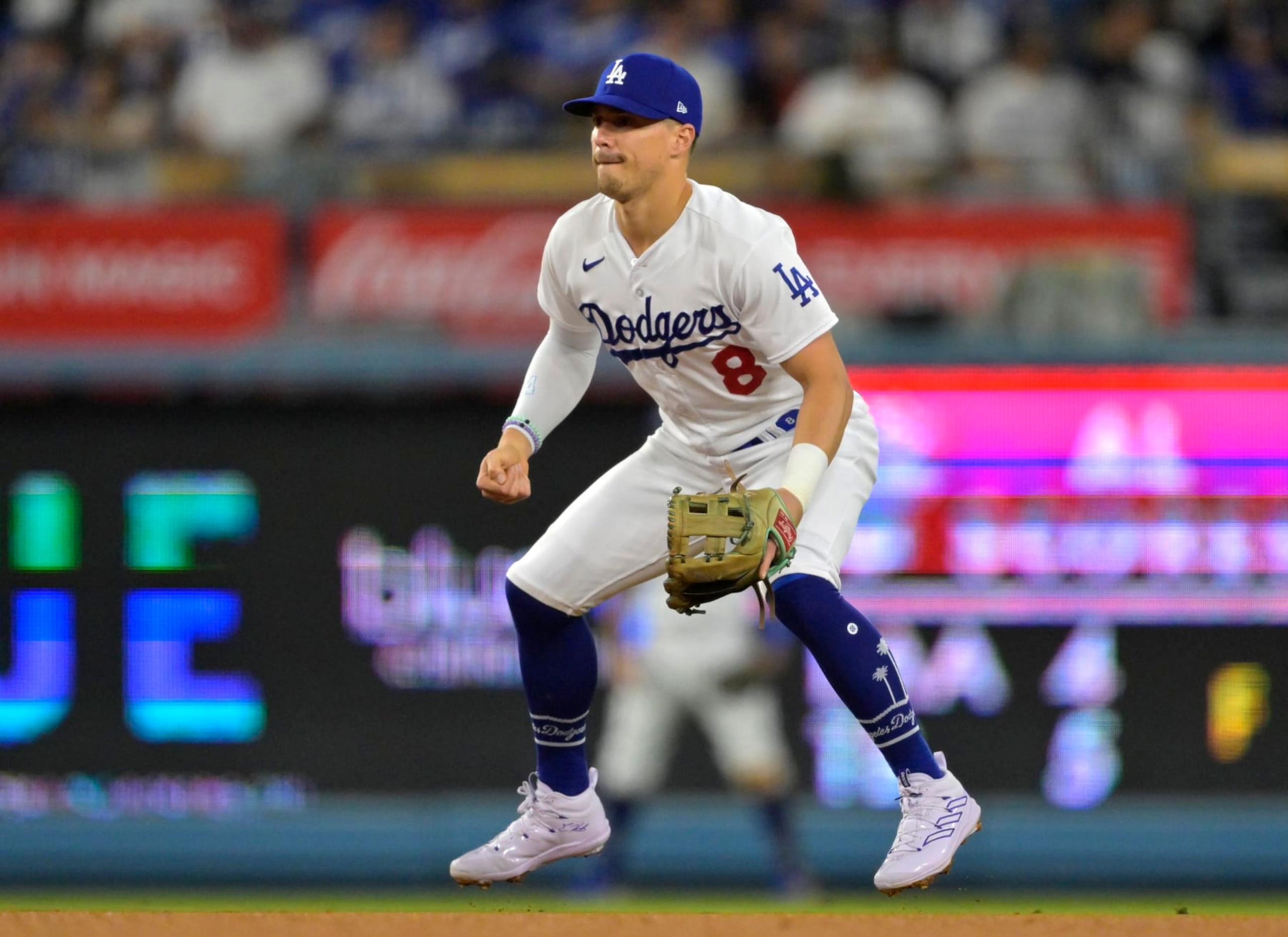 LOS ANGELES, CALIFORNIA - SEPTEMBER 21: Enrique Hernandez #8 of the Los Angeles Dodgers gets set at second base against the San Francisco Giants at Dodger Stadium on September 21, 2023 in Los Angeles, California. (Photo by Jayne Kamin-Oncea/Getty Images) LOS ANGELES, CALIFORNIA - SEPTEMBER 21: Enrique Hernandez #8 of the Los Angeles Dodgers gets set at second base against the San Francisco Giants at Dodger Stadium on September 21, 2023 in Los Angeles, California. (Photo by Jayne Kamin-Oncea/Getty Images)