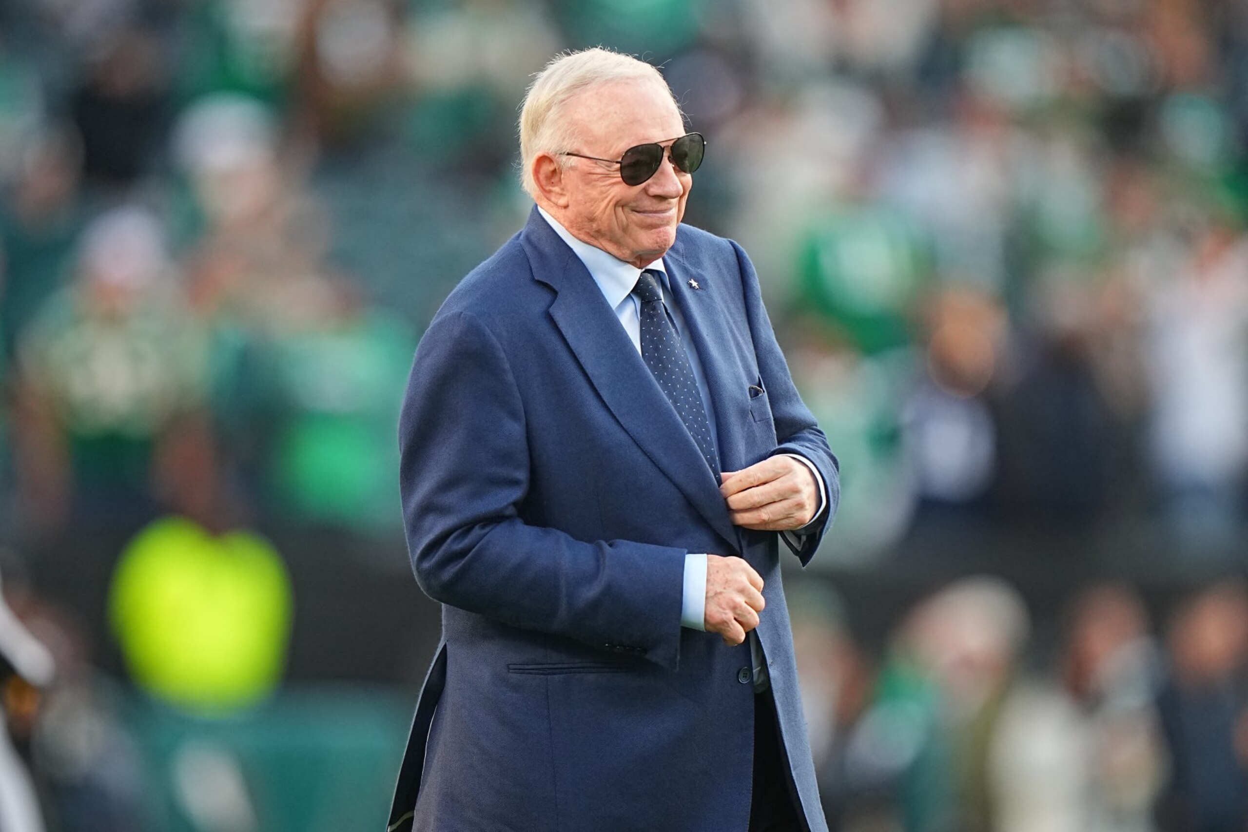 Football: Dallas Cowboys owner Jerry Jones looks on vs Philadelphia Eagles at Lincoln Financial Field.
Philadelphia, PA 11/5/2023
CREDIT: Erick W. Rasco (Photo by Erick W. Rasco/Sports Illustrated via Getty Images)
(Set Number: X164454 TK1) Football: Dallas Cowboys owner Jerry Jones looks on vs Philadelphia Eagles at Lincoln Financial Field.
Philadelphia, PA 11/5/2023
CREDIT: Erick W. Rasco (Photo by Erick W. Rasco/Sports Illustrated via Getty Images)
(Set Number: X164454 TK1)