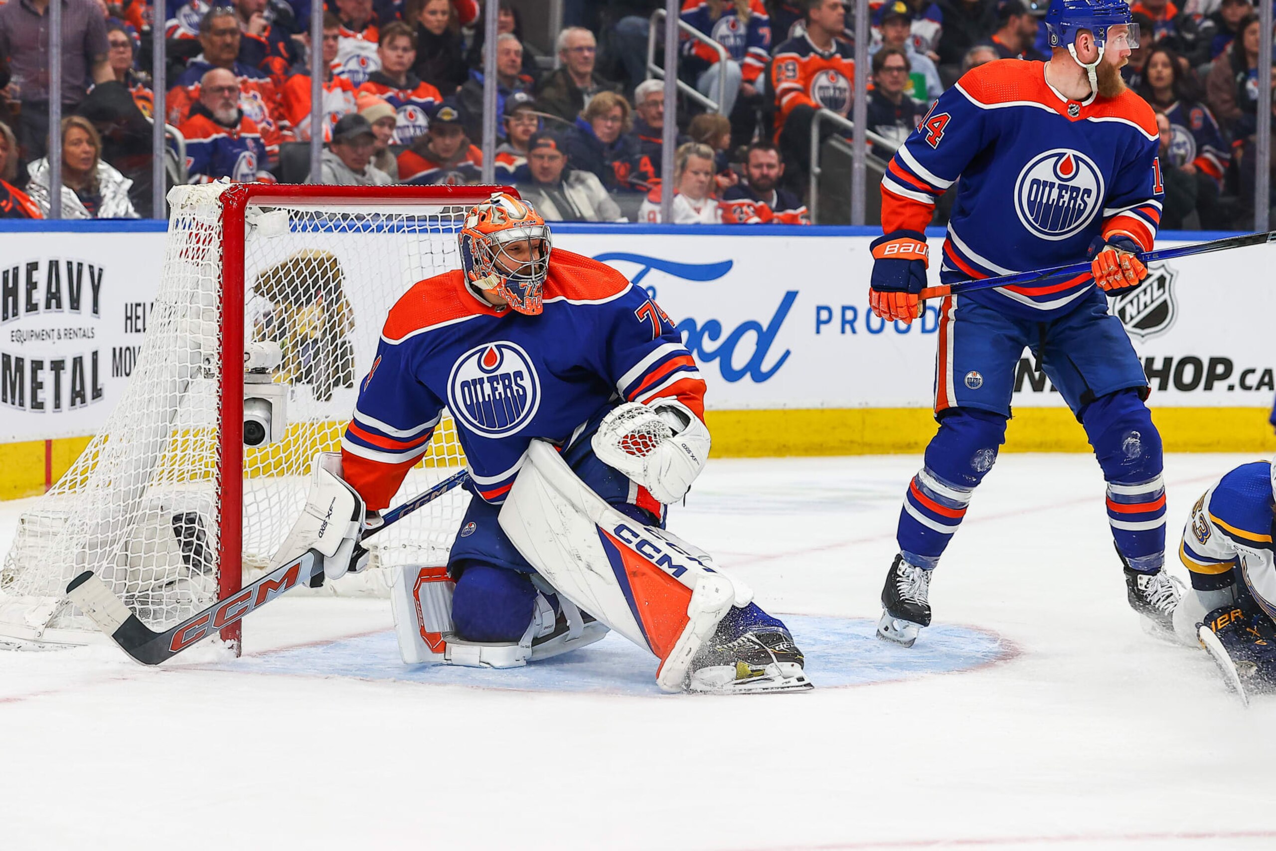 EDMONTON, AB - FEBRUARY 28: Edmonton Oilers Goalie Stuart Skinner (74) makes a save in the second period of the Edmonton Oilers game versus the St Louis Blues on February 28, 2024, at Rogers Place in Edmonton, AB. (Photo by Curtis Comeau/Icon Sportswire via Getty Images)