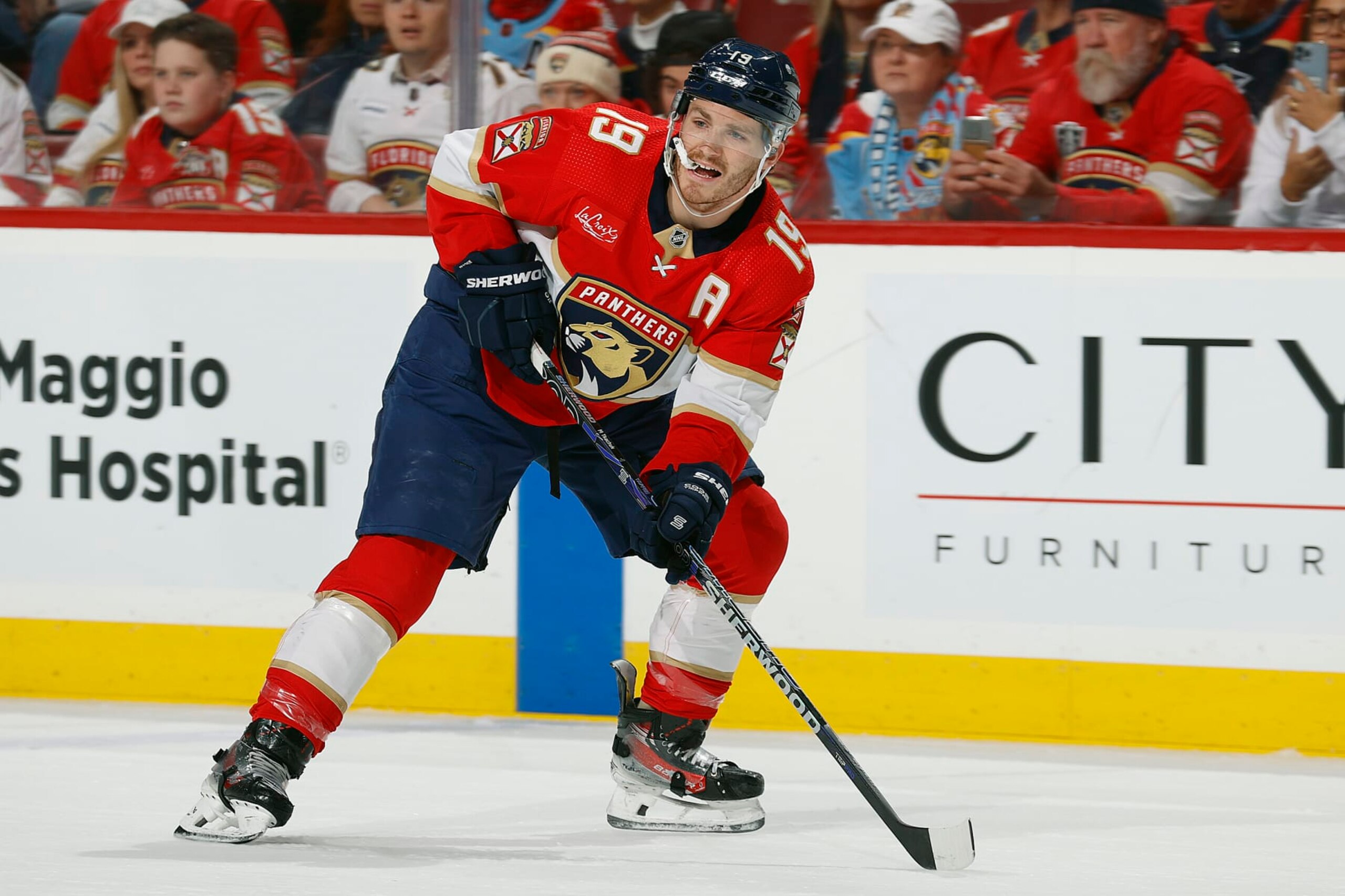 SUNRISE, FLORIDA - FEBRUARY 20: Matthew Tkachuk #19 of the Florida Panthers skates for position against the Ottawa Senators at the Amerant Bank Arena on February 20, 2024 in Sunrise, Florida. (Photo by Eliot J. Schechter/NHLI via Getty Images)