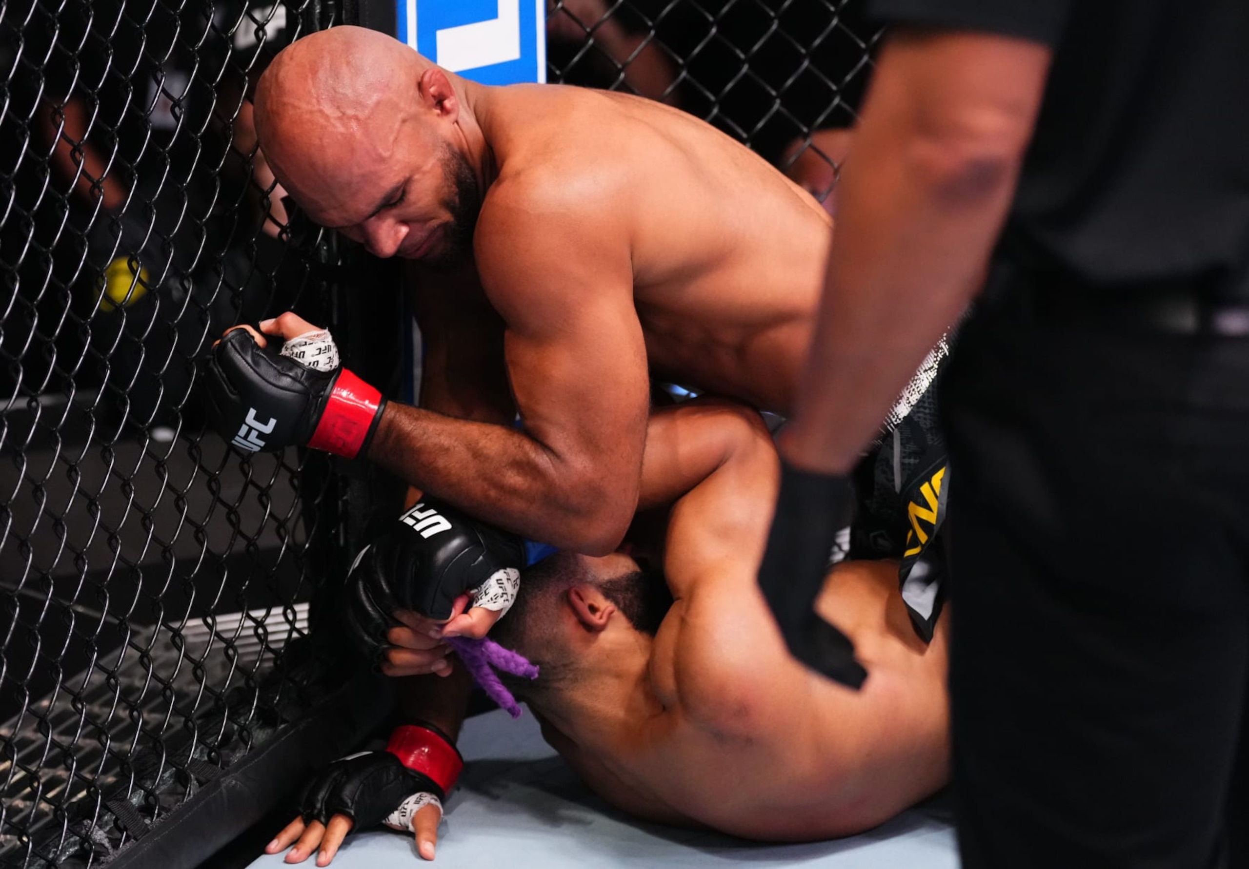 LAS VEGAS, NEVADA - MARCH 02: Christian Leroy Duncan of England elbows Claudio Ribeiro of Brazil in a middleweight bout during the UFC Fight Night event at UFC APEX on March 02, 2024 in Las Vegas, Nevada. (Photo by Jeff Bottari/Zuffa LLC via Getty Images)