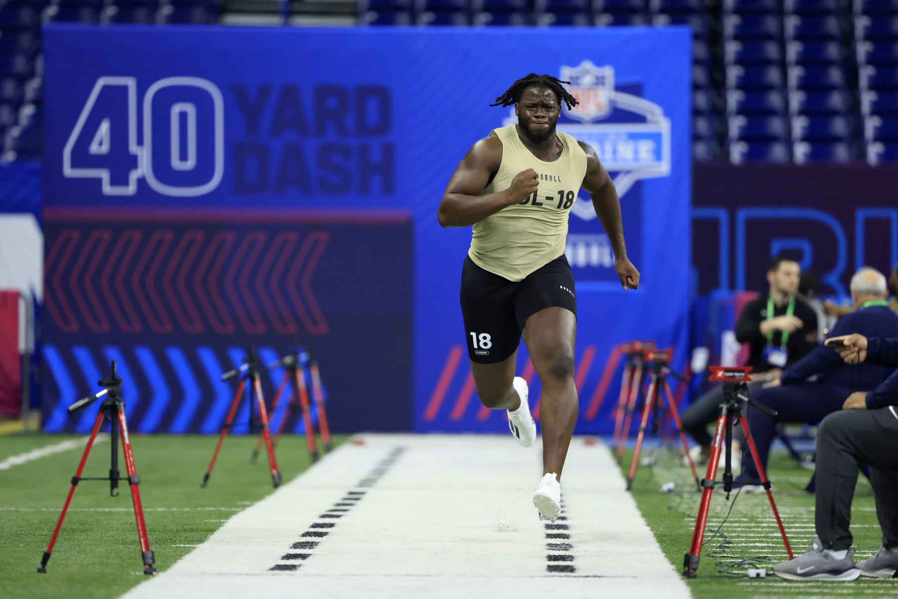 INDIANAPOLIS, INDIANA - MARCH 03: Olu Fashanu #OL18 of Penn State participates in the 40-yard dash during the NFL Combine at Lucas Oil Stadium on March 03, 2024 in Indianapolis, Indiana. (Photo by Justin Casterline/Getty Images)