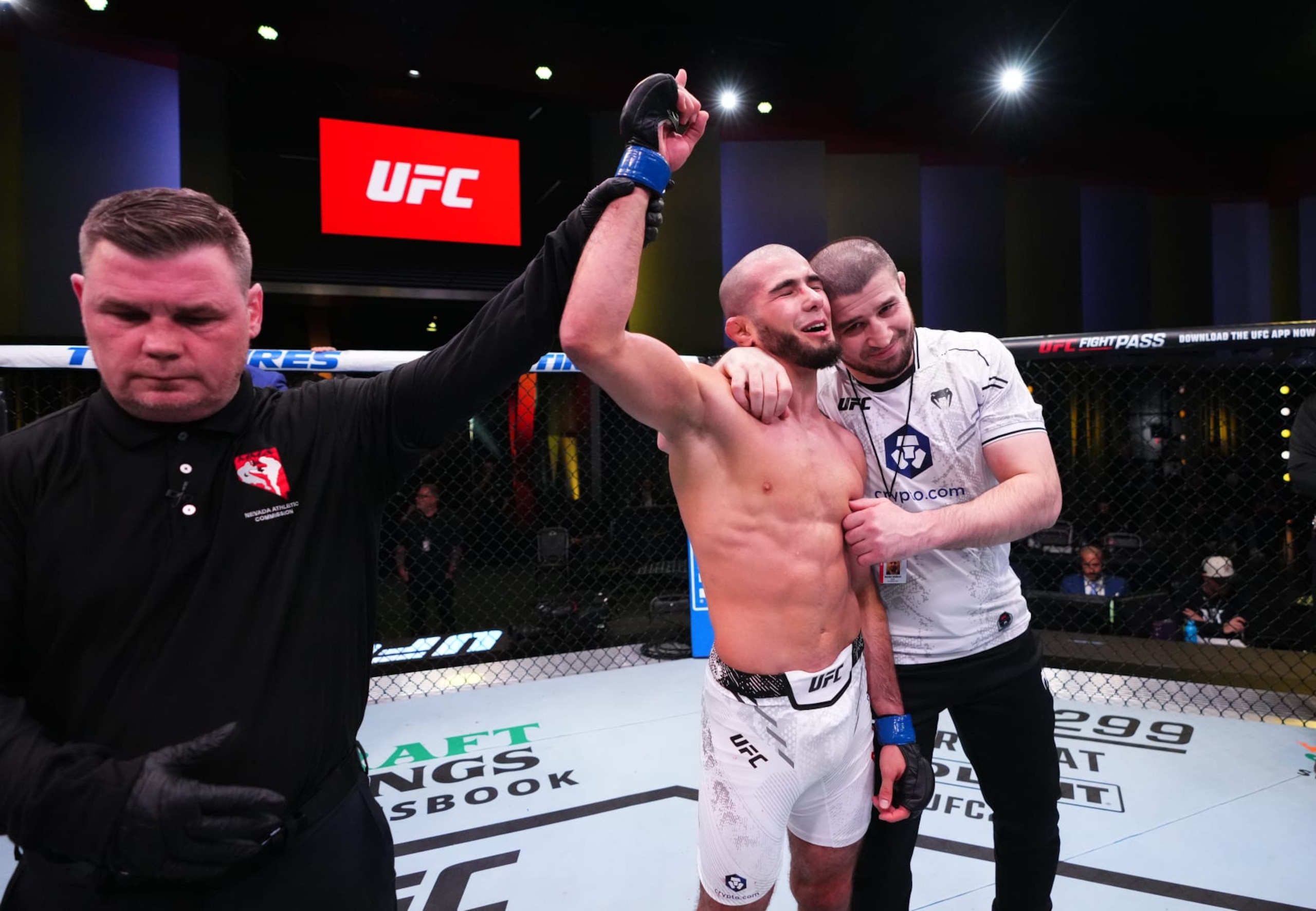 Muhammad Mokaev reacts after his victory against Alex Perez
