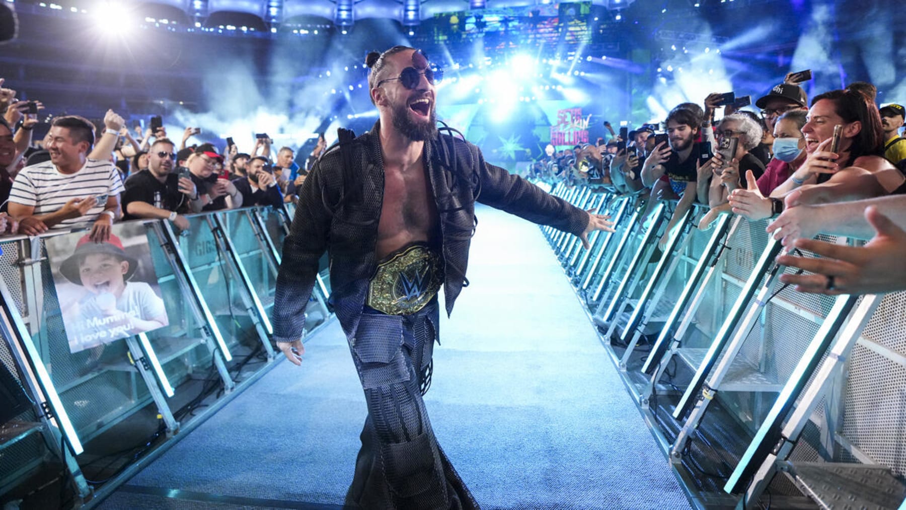 WWE's Seth Rollins is in desperate need of a fresh coat of paint.