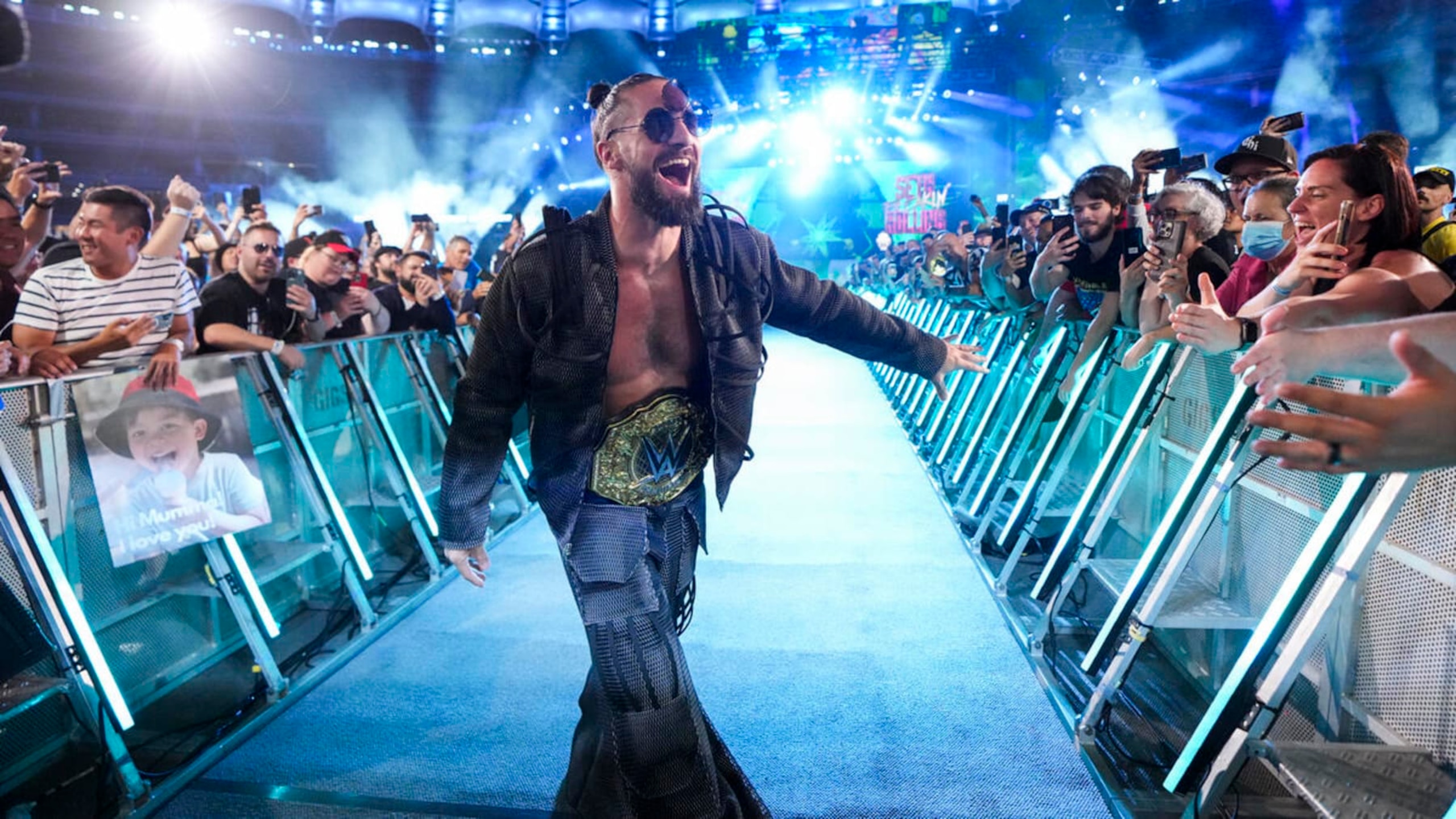 WWE's Seth Rollins is in desperate need of a fresh coat of paint.
