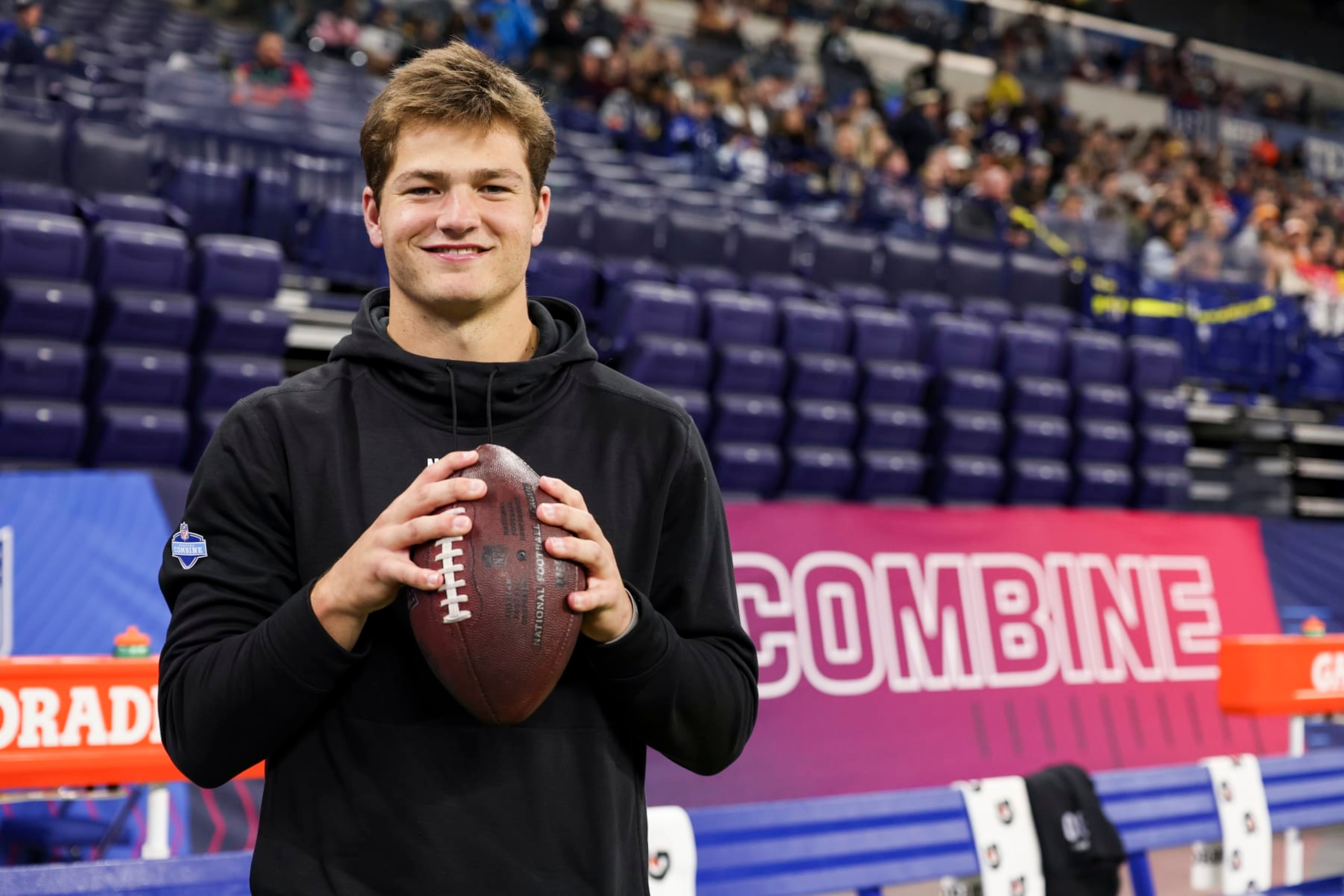 INDIANAPOLIS, INDIANA - MARCH 2: Drake Maye #QB04 of North Carolina holds a football during the NFL Scouting Combine at Lucas Oil Stadium on March 2, 2024 in Indianapolis, Indiana. (Photo by Kara Durrette/Getty Images) INDIANAPOLIS, INDIANA - MARCH 2: Drake Maye #QB04 of North Carolina holds a football during the NFL Scouting Combine at Lucas Oil Stadium on March 2, 2024 in Indianapolis, Indiana. (Photo by Kara Durrette/Getty Images)