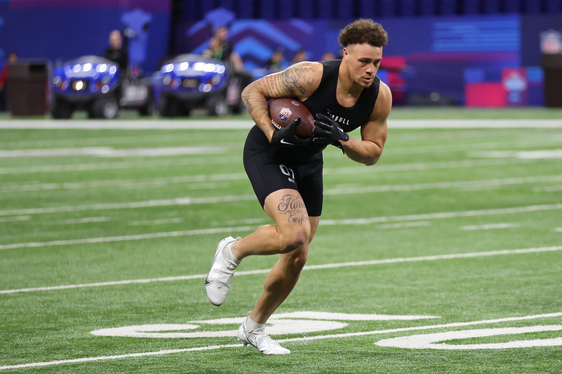 INDIANAPOLIS, INDIANA - MARCH 01: Theo Johnson #TE07 of Penn State participates in a drill during the NFL Combine at Lucas Oil Stadium on March 01, 2024 in Indianapolis, Indiana. (Photo by Stacy Revere/Getty Images)
