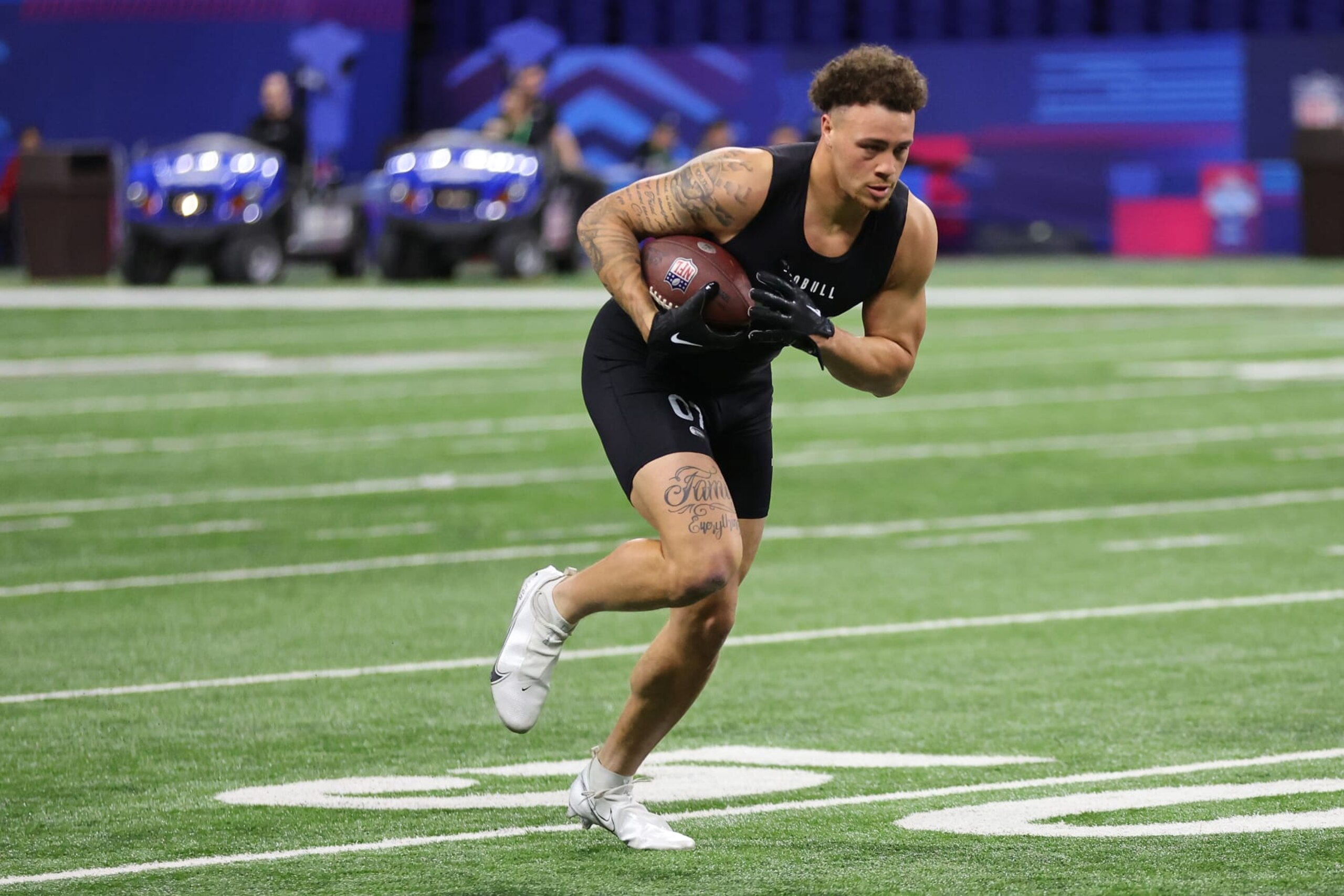 INDIANAPOLIS, INDIANA - MARCH 01: Theo Johnson #TE07 of Penn State participates in a drill during the NFL Combine at Lucas Oil Stadium on March 01, 2024 in Indianapolis, Indiana. (Photo by Stacy Revere/Getty Images)