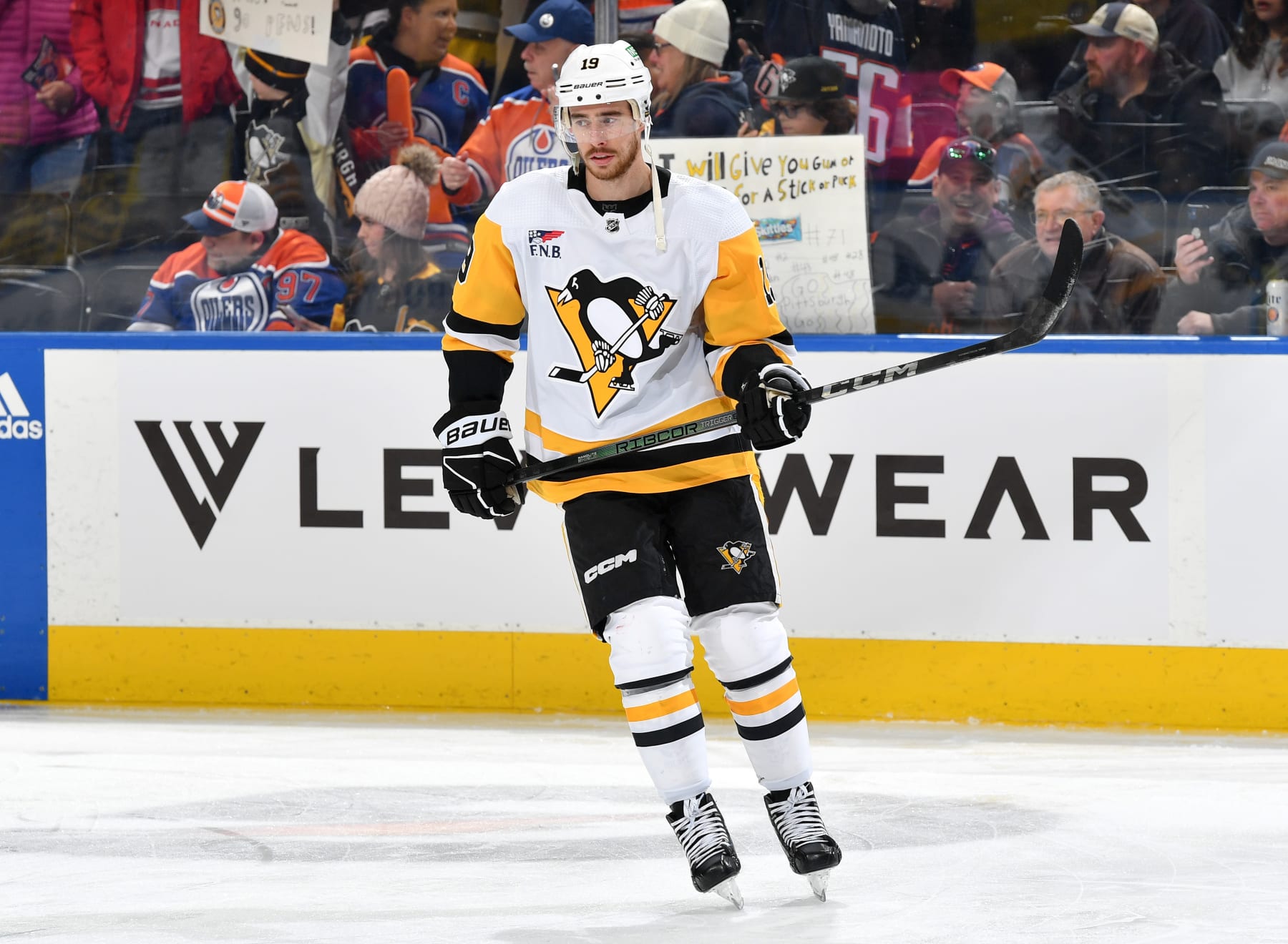 EDMONTON, CANADA - MARCH 3: Reilly Smith #19 of the Pittsburgh Penguins warms up before the game against the Edmonton Oilers at Rogers Place on March 03, 2024, in Edmonton, Alberta, Canada. (Photo by Andy Devlin/NHLI via Getty Images)