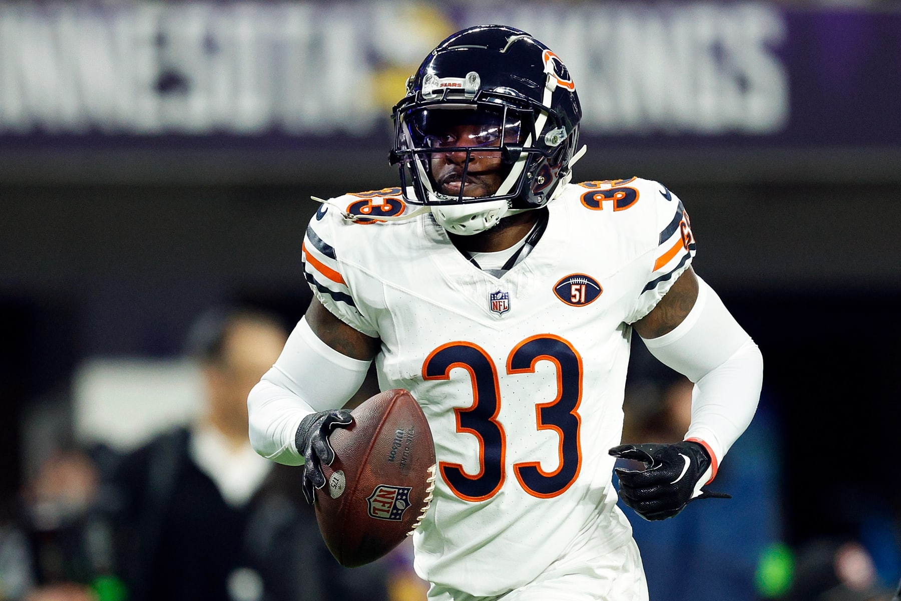 MINNEAPOLIS, MINNESOTA - NOVEMBER 27: Jaylon Johnson #33 of the Chicago Bears celebrates his interception against the Minnesota Vikings in the first half at U.S. Bank Stadium on November 27, 2023 in Minneapolis, Minnesota. The Bears defeated the Vikings 12-10. (Photo by David Berding/Getty Images)
