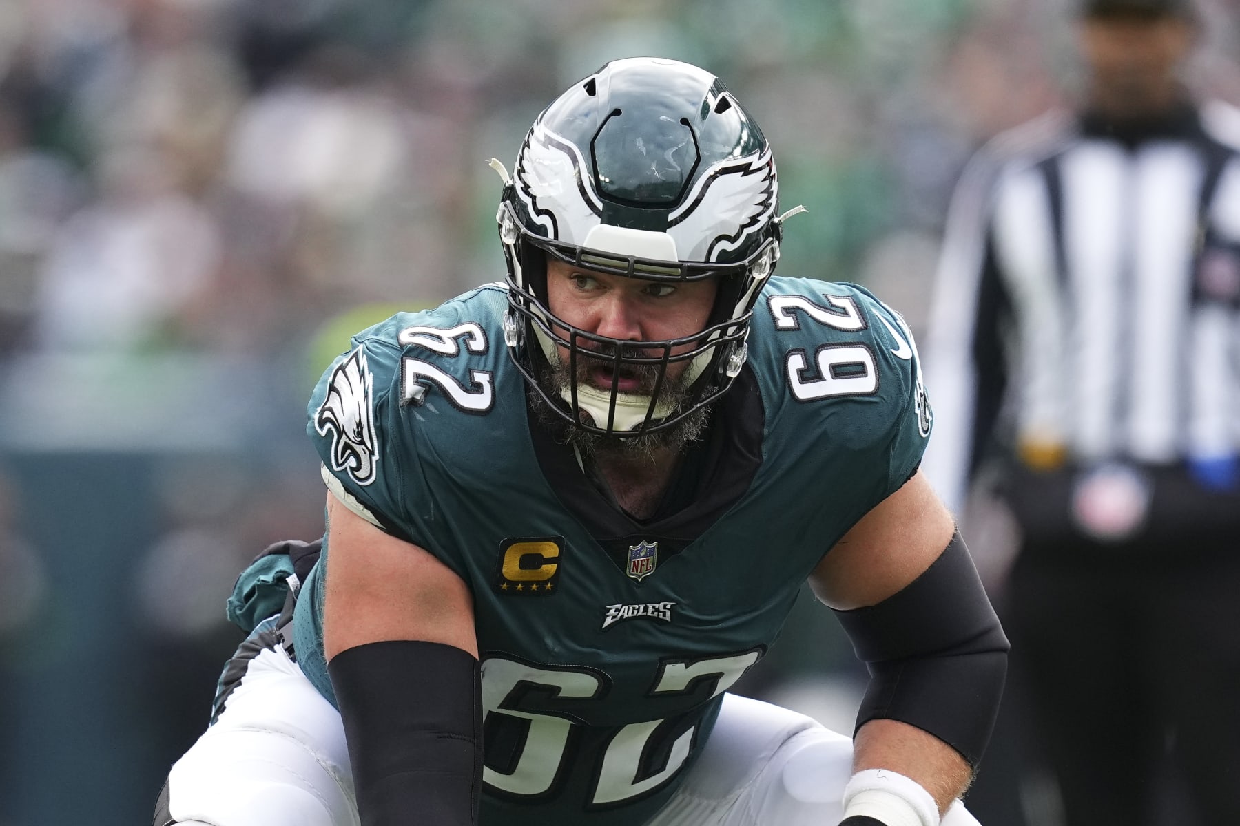 PHILADELPHIA, PENNSYLVANIA - DECEMBER 31: Jason Kelce #62 of the Philadelphia Eagles in action against the Arizona Cardinals at Lincoln Financial Field on December 31, 2023 in Philadelphia, Pennsylvania. (Photo by Mitchell Leff/Getty Images)