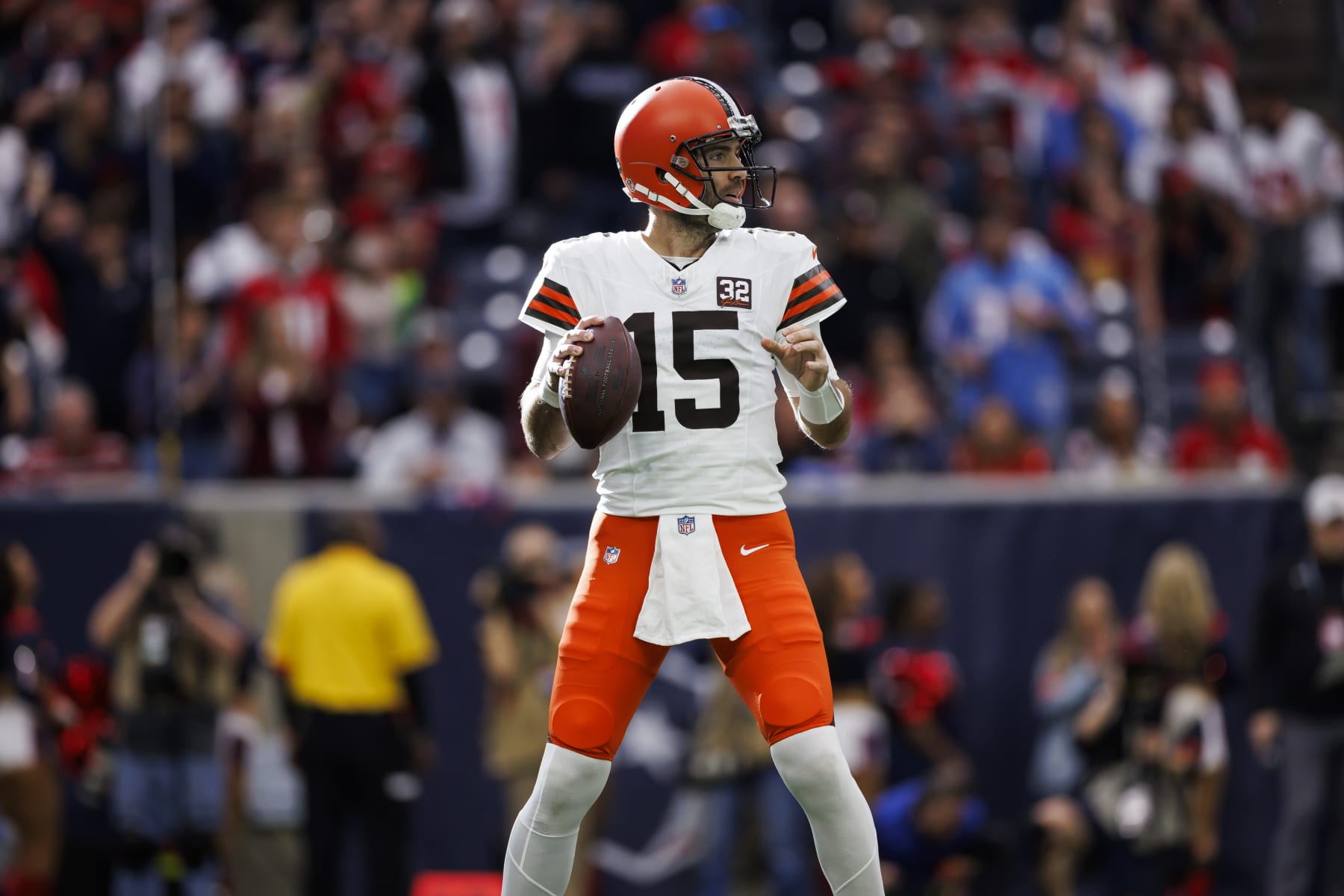 HOUSTON, TEXAS - JANUARY 13: Joe Flacco #15 of the Cleveland Browns drops back and looks to throw a pass during an AFC wild-card playoff football game against the Houston Texans at NRG Stadium on January 13, 2024 in Houston, Texas. (Photo by Ryan Kang/Getty Images)