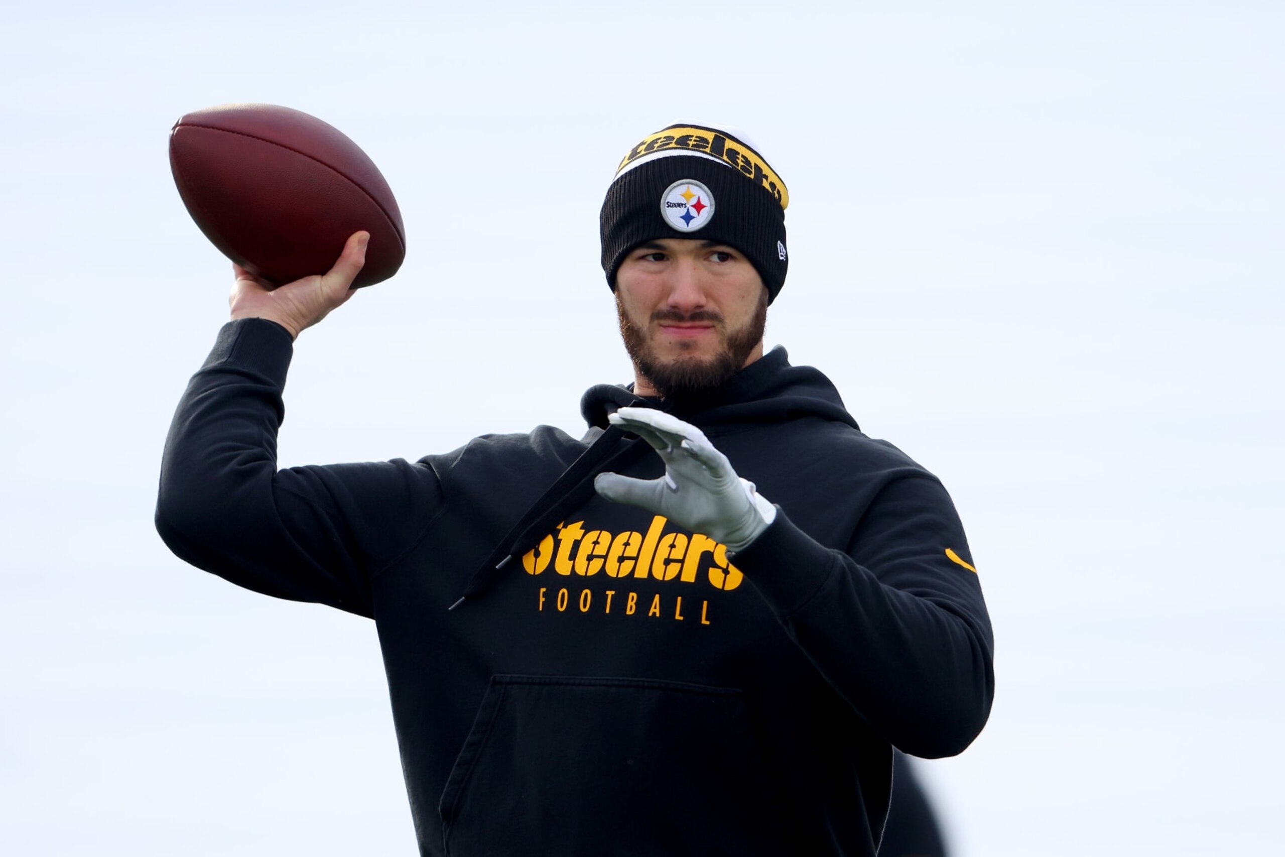 ORCHARD PARK, NEW YORK - JANUARY 15: Mitch Trubisky #10 of the Pittsburgh Steelers warms up before the game against the Buffalo Bills at Highmark Stadium on January 15, 2024 in Orchard Park, New York. (Photo by Timothy T Ludwig/Getty Images)