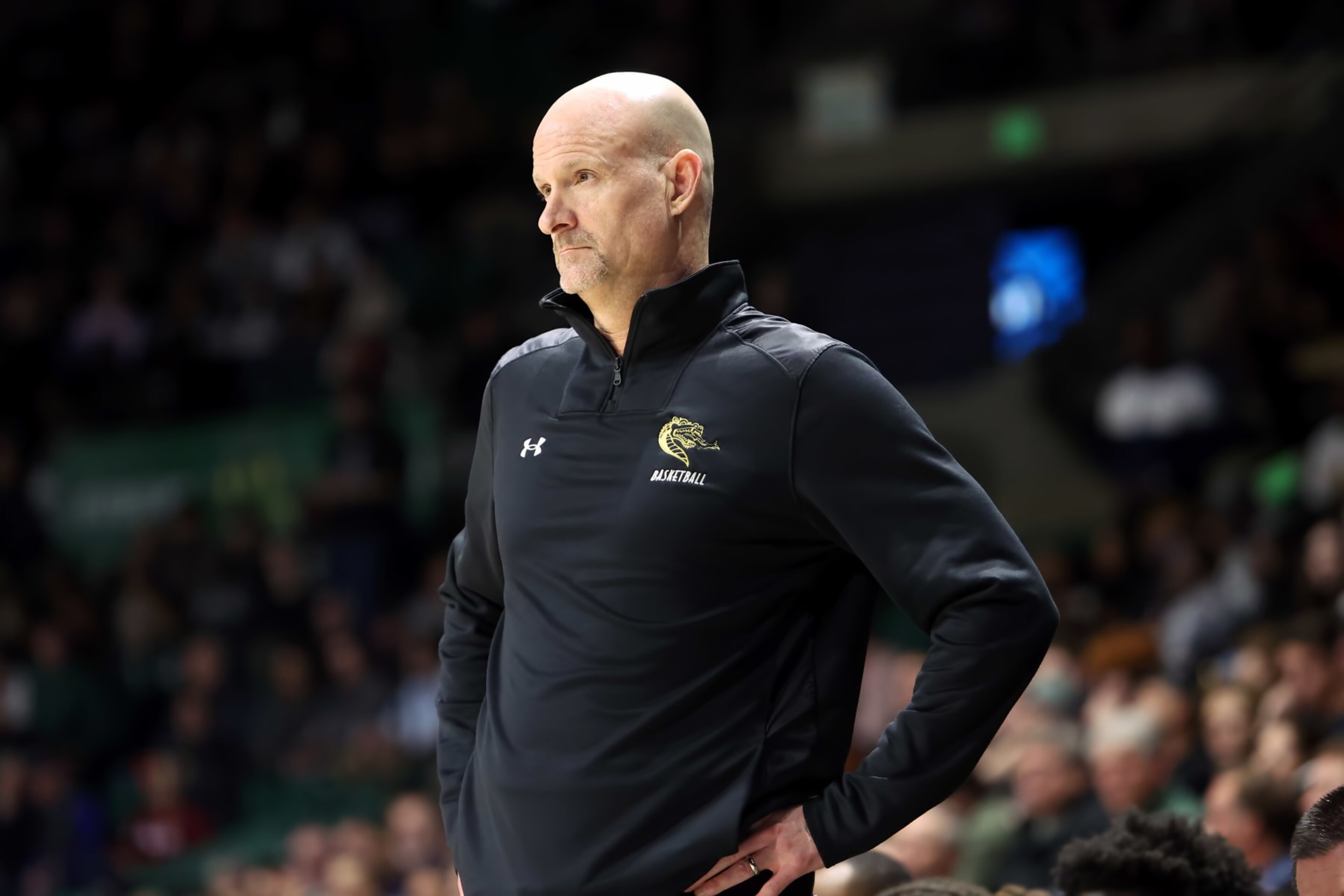 BIRMINGHAM, AL - FEBRUARY 08: UAB Blazers head coach Andy Kennedy during the game between the UAB Blazers and the Florida Atlantic Owls on February 8, 2024 at Bartow Arena in Birmingham, Alabama. (Photo by Michael Wade/Icon Sportswire via Getty Images) BIRMINGHAM, AL - FEBRUARY 08: UAB Blazers head coach Andy Kennedy during the game between the UAB Blazers and the Florida Atlantic Owls on February 8, 2024 at Bartow Arena in Birmingham, Alabama. (Photo by Michael Wade/Icon Sportswire via Getty Images)