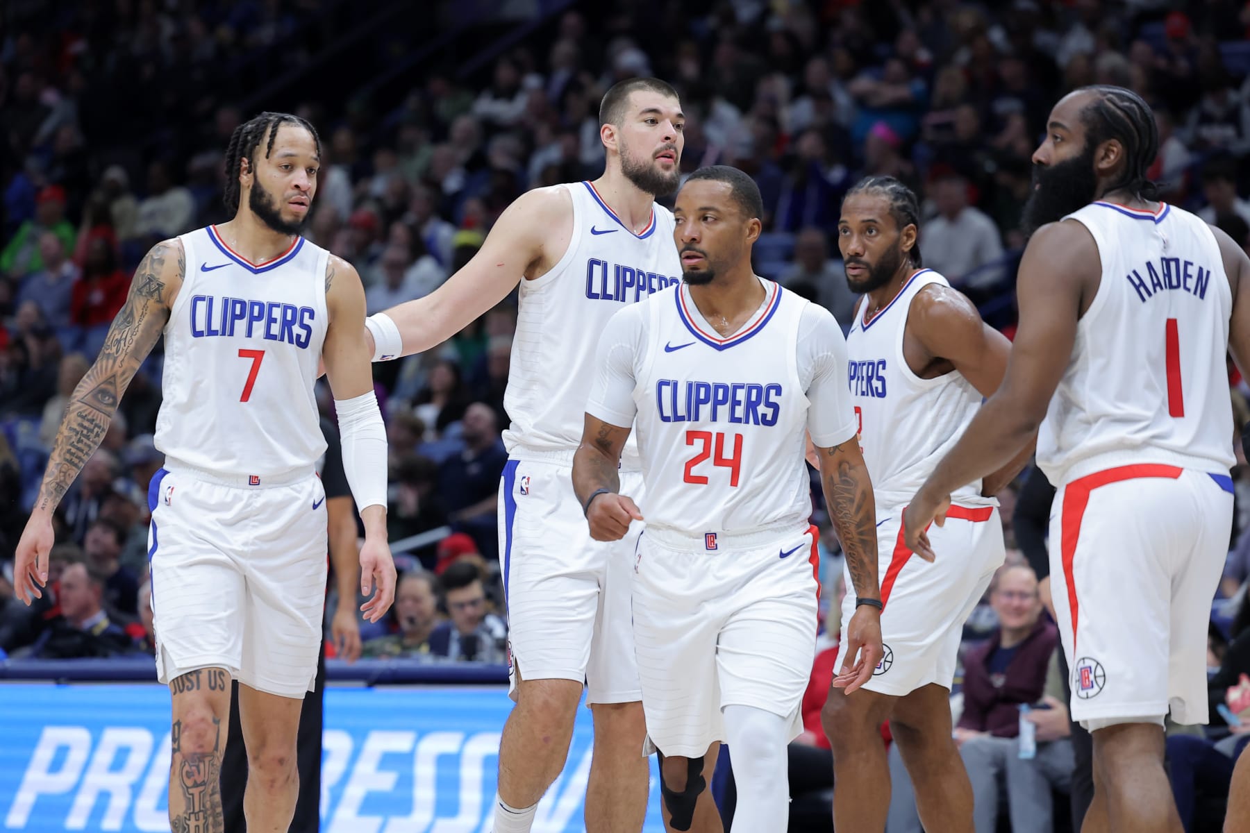 NEW ORLEANS, LOUISIANA - JANUARY 05: James Harden #1, Kawhi Leonard #2, Ivica Zubac #40, Norman Powell #24 and Amir Coffey #7 of the LA Clippers react during a game at the Smoothie King Center on January 05, 2024 in New Orleans, Louisiana. NOTE TO USER: User expressly acknowledges and agrees that, by downloading and or using this Photograph, user is consenting to the terms and conditions of the Getty Images License Agreement. (Photo by Jonathan Bachman/Getty Images)