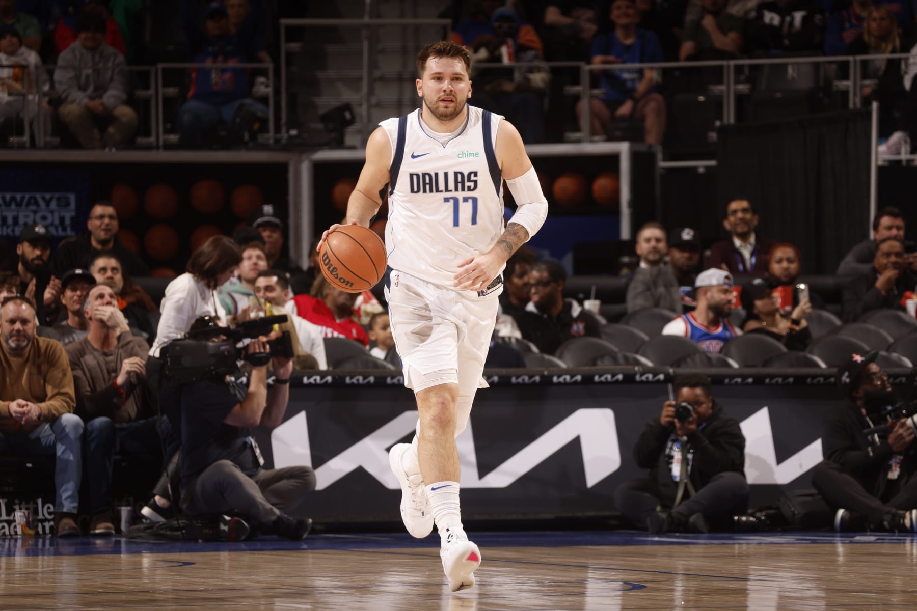 DETROIT, MI - MARCH 9: Luka Doncic #77 of the Dallas Mavericks dribbles the ball during the game against the Detroit Pistons on March 9, 2024 at Little Caesars Arena in Detroit, Michigan. NOTE TO USER: User expressly acknowledges and agrees that, by downloading and/or using this photograph, User is consenting to the terms and conditions of the Getty Images License Agreement. Mandatory Copyright Notice: Copyright 2024 NBAE (Photo by Brian Sevald/NBAE via Getty Images)