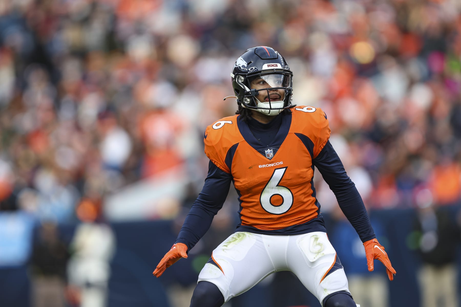 DENVER, CO - DECEMBER 31: P.J. Locke #6 of the Denver Broncos defends in coverage during an NFL football game against the Los Angeles Chargers at Empower Field at Mile High on December 31, 2023 in Denver, Colorado. (Photo by Perry Knotts/Getty Images) DENVER, CO - DECEMBER 31: P.J. Locke #6 of the Denver Broncos defends in coverage during an NFL football game against the Los Angeles Chargers at Empower Field at Mile High on December 31, 2023 in Denver, Colorado. (Photo by Perry Knotts/Getty Images)