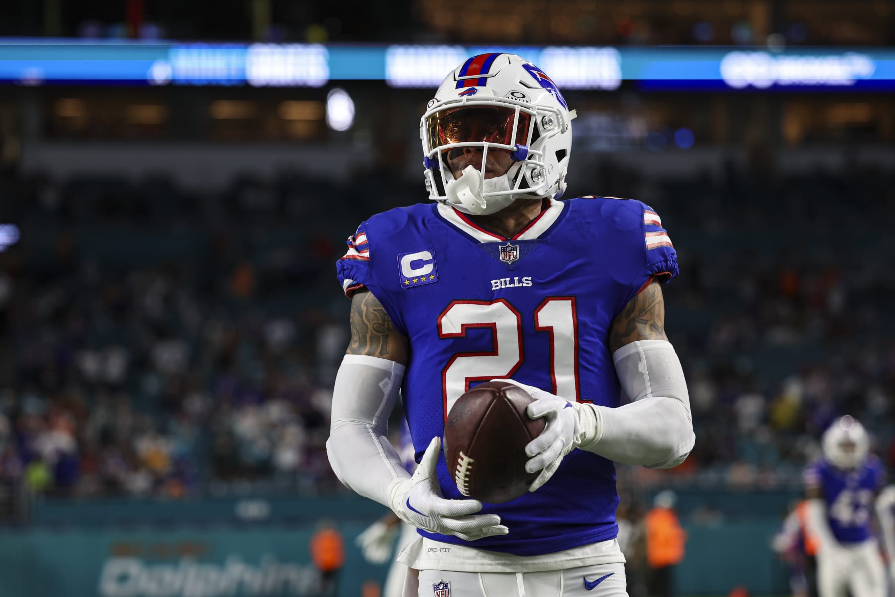 MIAMI GARDENS, FL - JANUARY 07: Jordan Poyer #21 of the Buffalo Bills warms up prior to an NFL football game against the Miami Dolphins at Hard Rock Stadium on January 7, 2024 in Miami Gardens, Florida. (Photo by Perry Knotts/Getty Images)