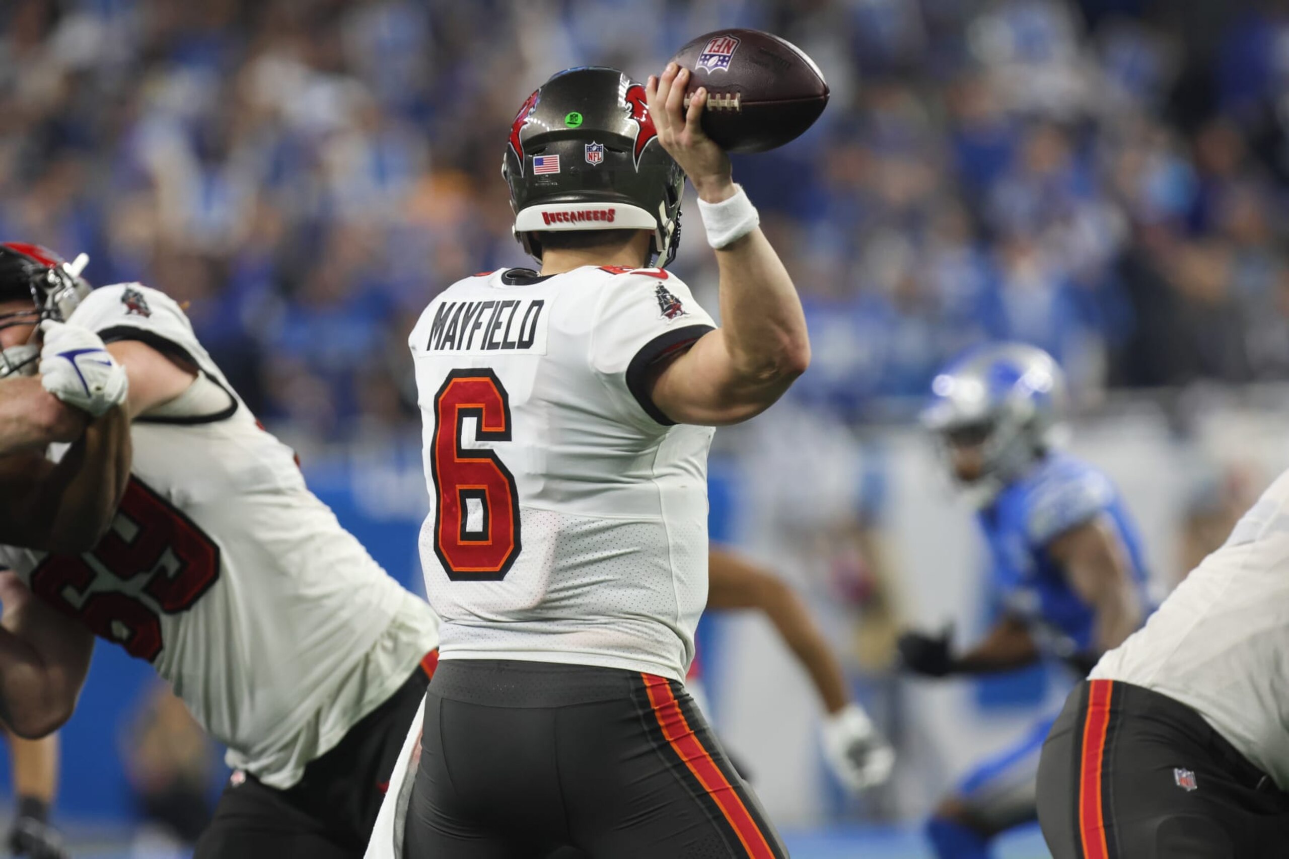 DETROIT, MI - JANUARY 21:  Tampa Bay Buccaneers quarterback Baker Mayfield (6) throws a pass during an NFL NFC Divisional playoff football game between the Tampa Bay Buccaneers and the Detroit Lions on January 21, 2024 at Ford Field in Detroit, Michigan. (Photo by Scott W. Grau/Icon Sportswire via Getty Images)