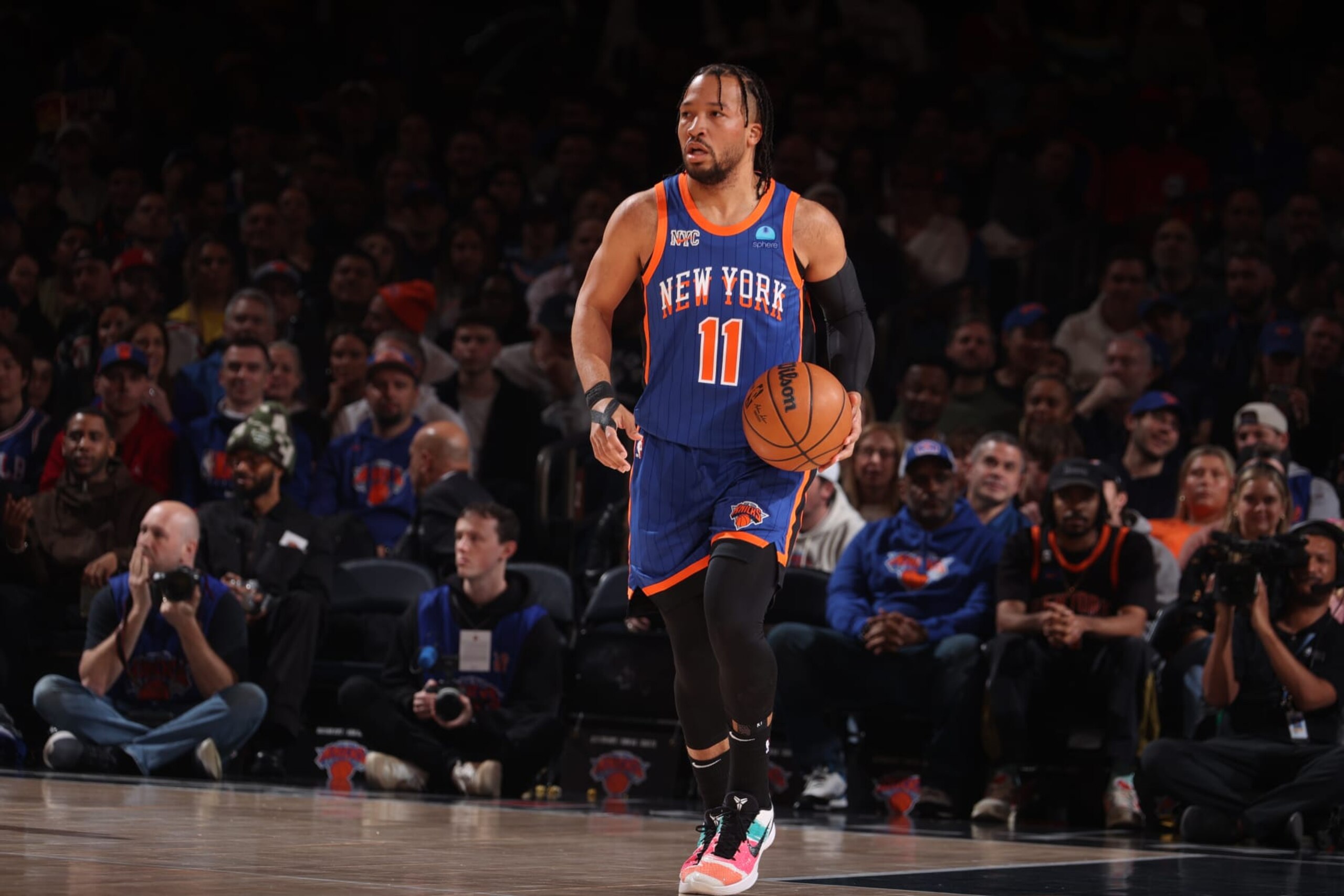 NEW YORK, NY - MARCH 10: Jalen Brunson #11 of the New York Knicks dribbles the ball during the game against the Philadelphia 76ers on March 10, 2024 at Madison Square Garden in New York City, New York.  NOTE TO USER: User expressly acknowledges and agrees that, by downloading and or using this photograph, User is consenting to the terms and conditions of the Getty Images License Agreement. Mandatory Copyright Notice: Copyright 2024 NBAE  (Photo by Nathaniel S. Butler/NBAE via Getty Images)