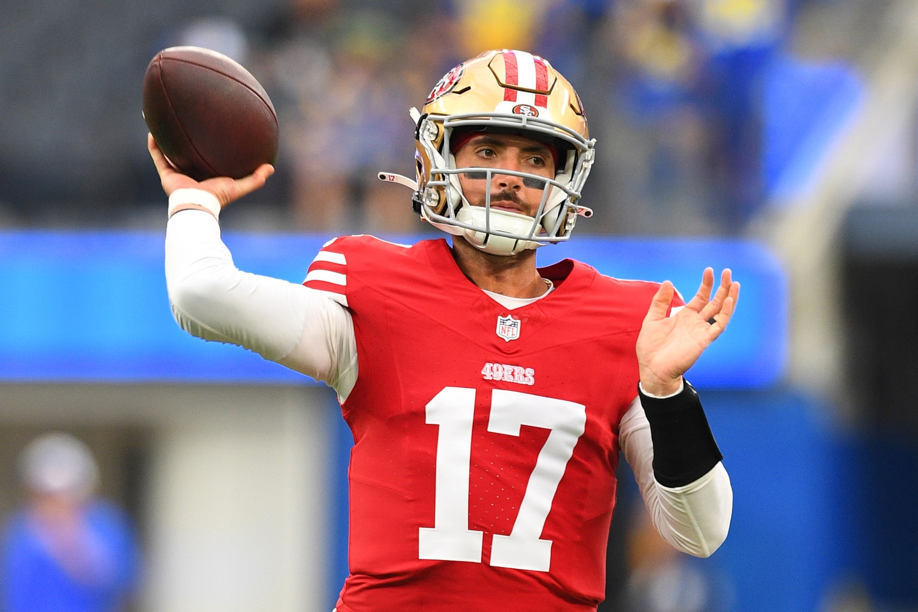 INGLEWOOD, CA - SEPTEMBER 17: San Francisco 49ers quarterback Brandon Allen (17) warms up before the NFL game between the San Francisco 49ers and the Los Angeles Rams on September 17, 2023, at SoFi Stadium in Inglewood, CA. (Photo by Brian Rothmuller/Icon Sportswire via Getty Images) INGLEWOOD, CA - SEPTEMBER 17: San Francisco 49ers quarterback Brandon Allen (17) warms up before the NFL game between the San Francisco 49ers and the Los Angeles Rams on September 17, 2023, at SoFi Stadium in Inglewood, CA. (Photo by Brian Rothmuller/Icon Sportswire via Getty Images)