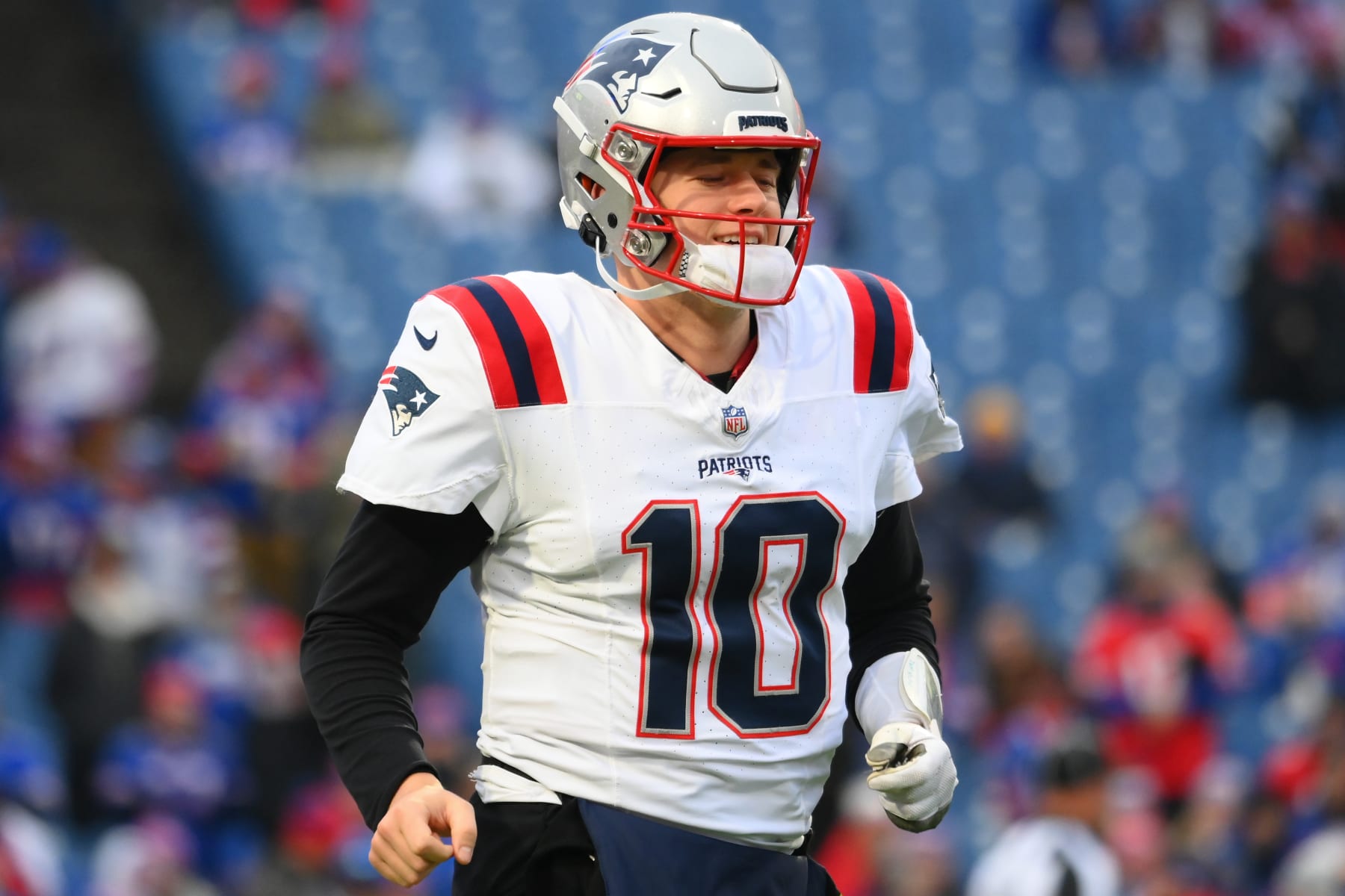 ORCHARD PARK, NEW YORK - DECEMBER 31: Mac Jones #10 of the New England Patriots prior to the game against the Buffalo Bills at Highmark Stadium on December 31, 2023 in Orchard Park, New York. The Bills won 27-21. (Photo by Rich Barnes/Getty Images)