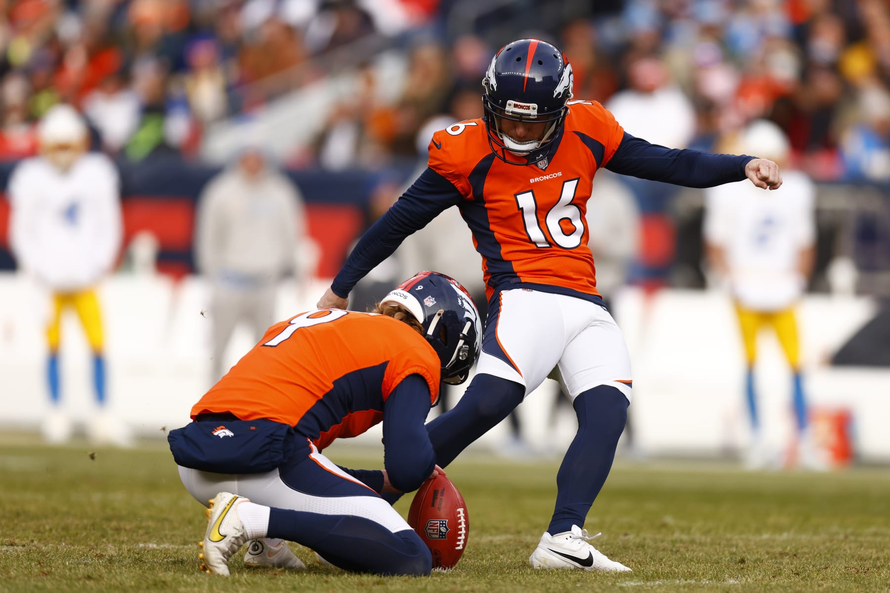 DENVER, COLORADO - DECEMBER 31: Wil Lutz #16 of the Denver Broncos kicks a field goal during the second quarter against the Los Angeles Chargers at Empower Field At Mile High on December 31, 2023 in Denver, Colorado. (Photo by Justin Edmonds/Getty Images) DENVER, COLORADO - DECEMBER 31: Wil Lutz #16 of the Denver Broncos kicks a field goal during the second quarter against the Los Angeles Chargers at Empower Field At Mile High on December 31, 2023 in Denver, Colorado. (Photo by Justin Edmonds/Getty Images)