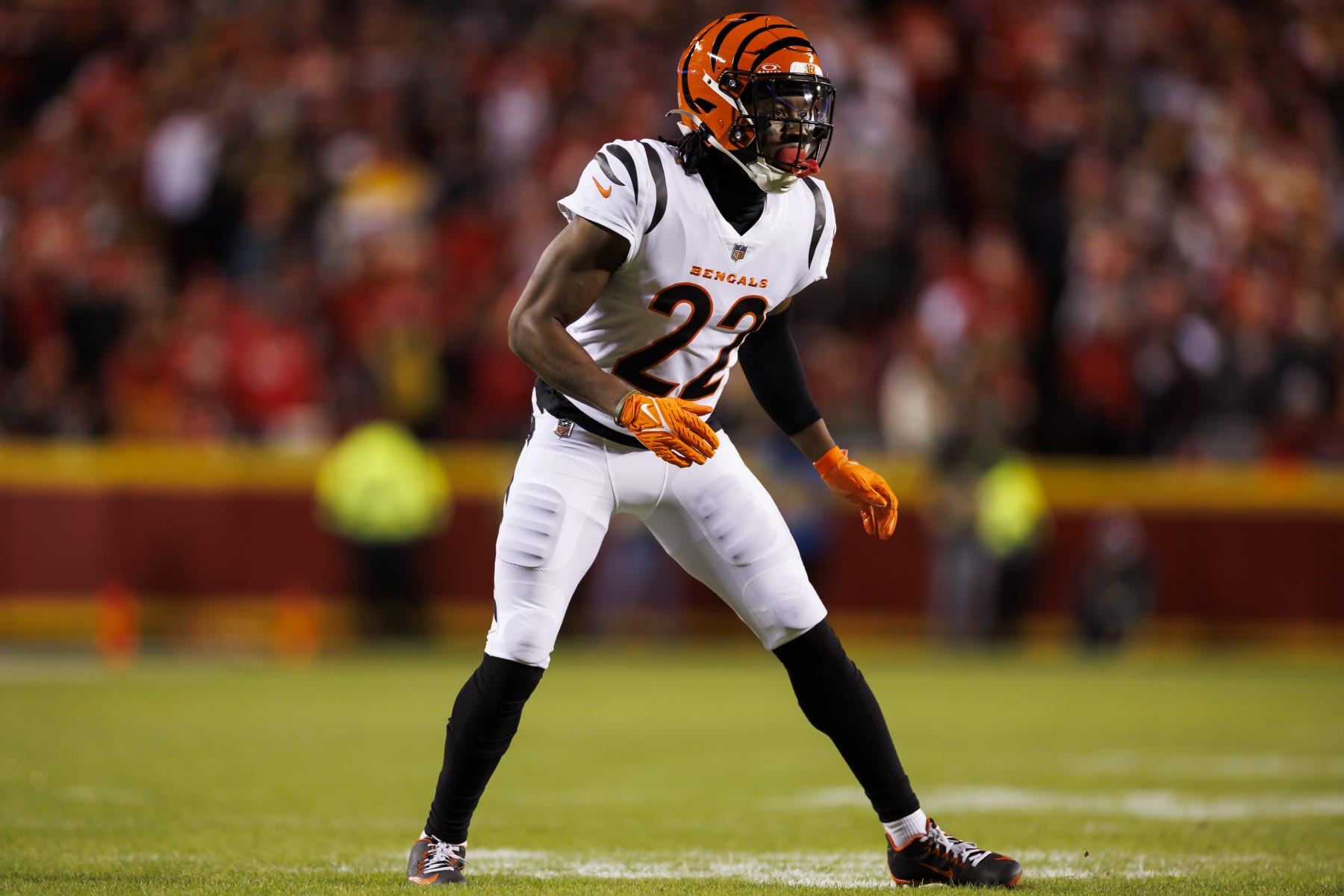 KANSAS CITY, MISSOURI - DECEMBER 31: Chidobe Awuzie #22 of the Cincinnati Bengals defends in coverage during an NFL football game against the Kansas City Chiefs at GEHA Field at Arrowhead Stadium on December 31, 2023 in Kansas City, Missouri. (Photo by Ryan Kang/Getty Images) KANSAS CITY, MISSOURI - DECEMBER 31: Chidobe Awuzie #22 of the Cincinnati Bengals defends in coverage during an NFL football game against the Kansas City Chiefs at GEHA Field at Arrowhead Stadium on December 31, 2023 in Kansas City, Missouri. (Photo by Ryan Kang/Getty Images)